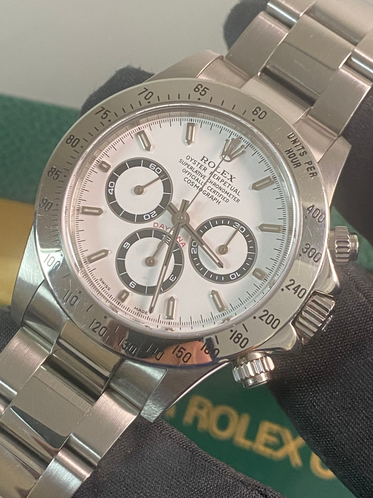 Rolex Steel Cosmograph Daytona - A serial - Zenith Movement - SEL - 16520 *UNPOLISHED*