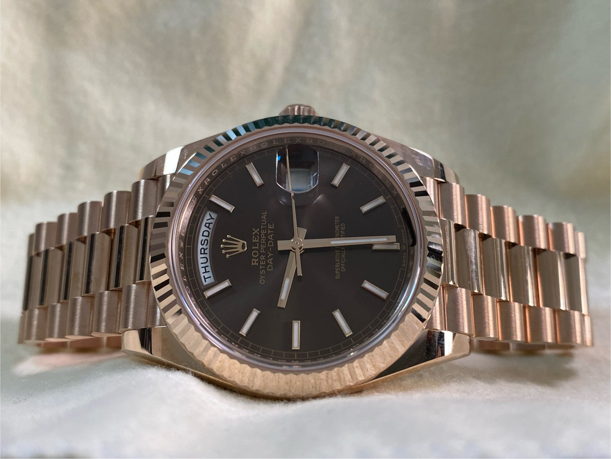 Rolex Everose Gold Day-Date 40 - 2024 - Fluted Bezel - Chocolate Index Dial - President Bracelet - 228235 *FULL SET*