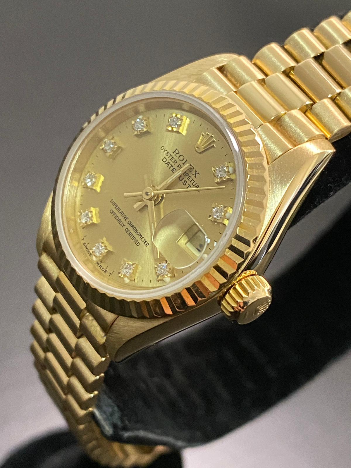 Rolex Yellow Gold Lady-Datejust - L serial - Fluted Bezel - Factory Diamond Dial - President Bracelet - 69178 *FULL SET*