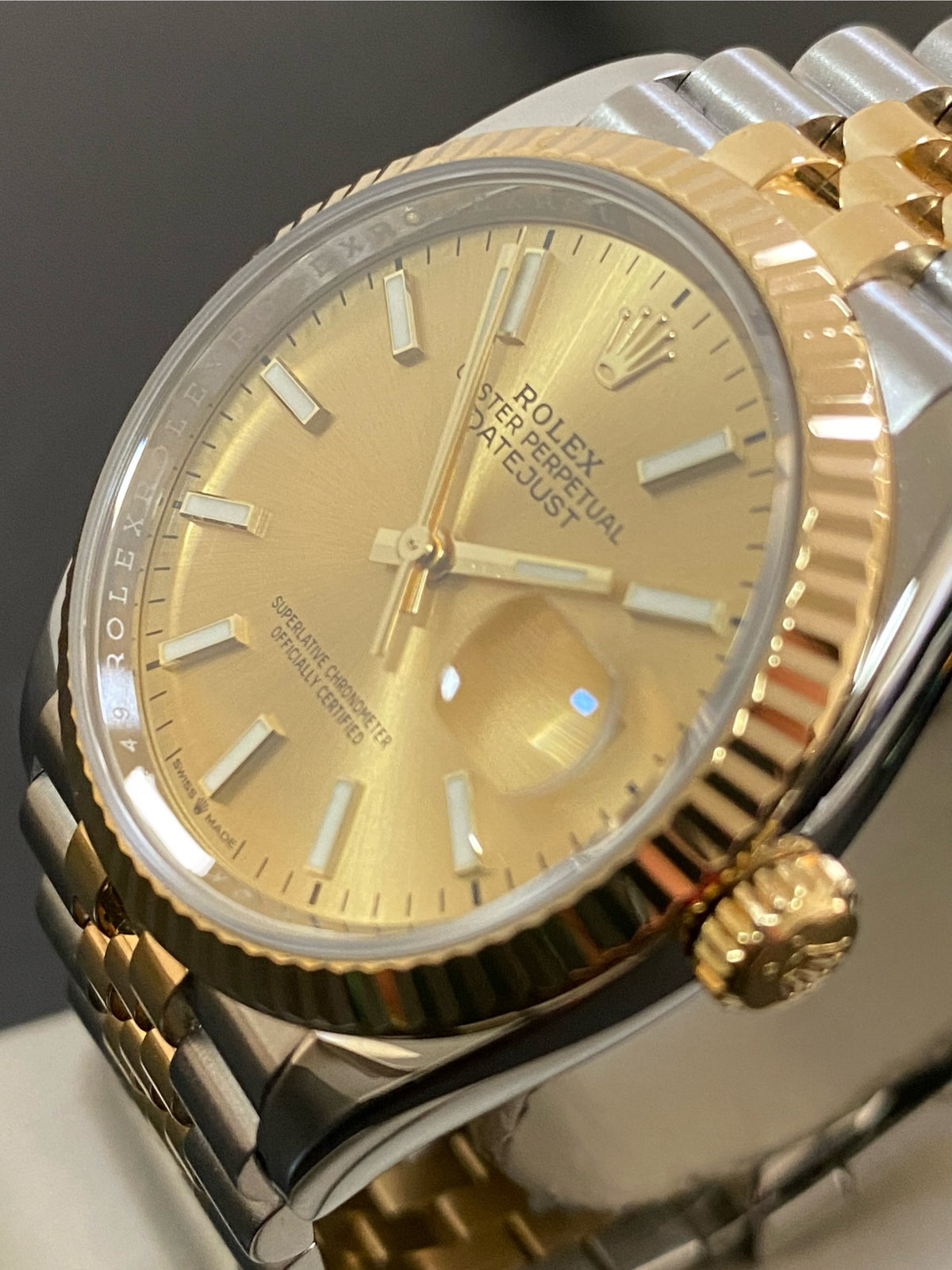 Rolex Steel and Yellow Gold Datejust 36 - 2018 - Fluted Bezel - Champagne Index Dial - Jubilee Bracelet - 126233