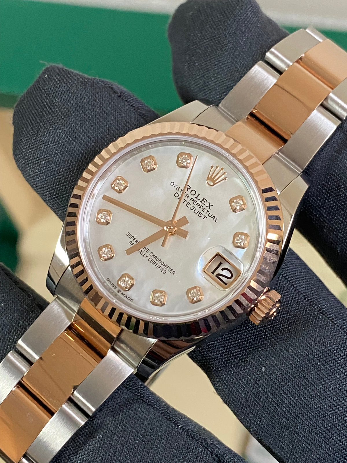 Rolex Steel and Everose Gold Datejust 31 - Fluted Bezel - Mother-Of-Pearl Diamond Dial - Oyster Bracelet - 278271 *FULL SET*