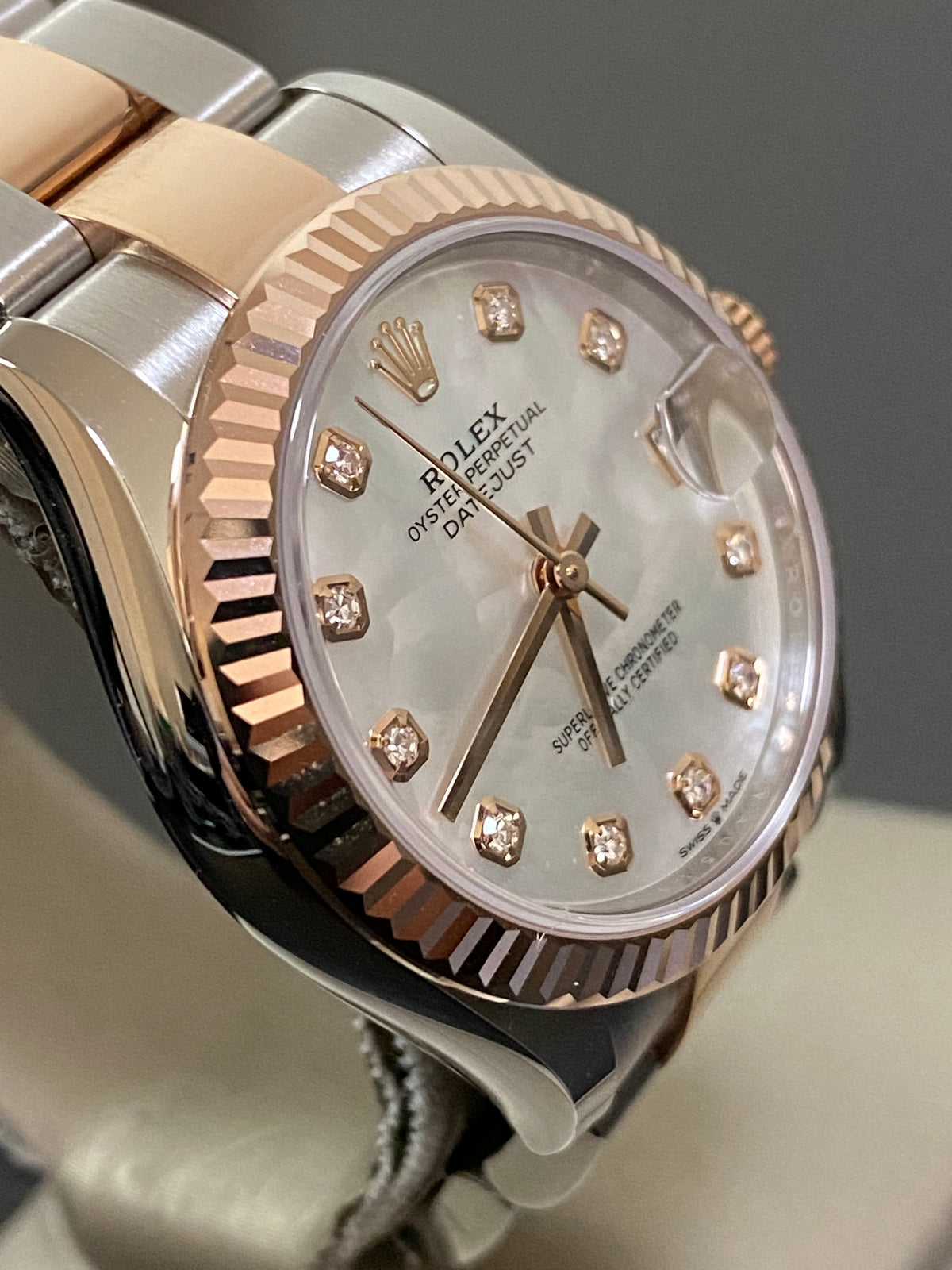 Rolex Steel and Everose Gold Datejust 31 - Fluted Bezel - Mother-Of-Pearl Diamond Dial - Oyster Bracelet - 278271 *FULL SET*