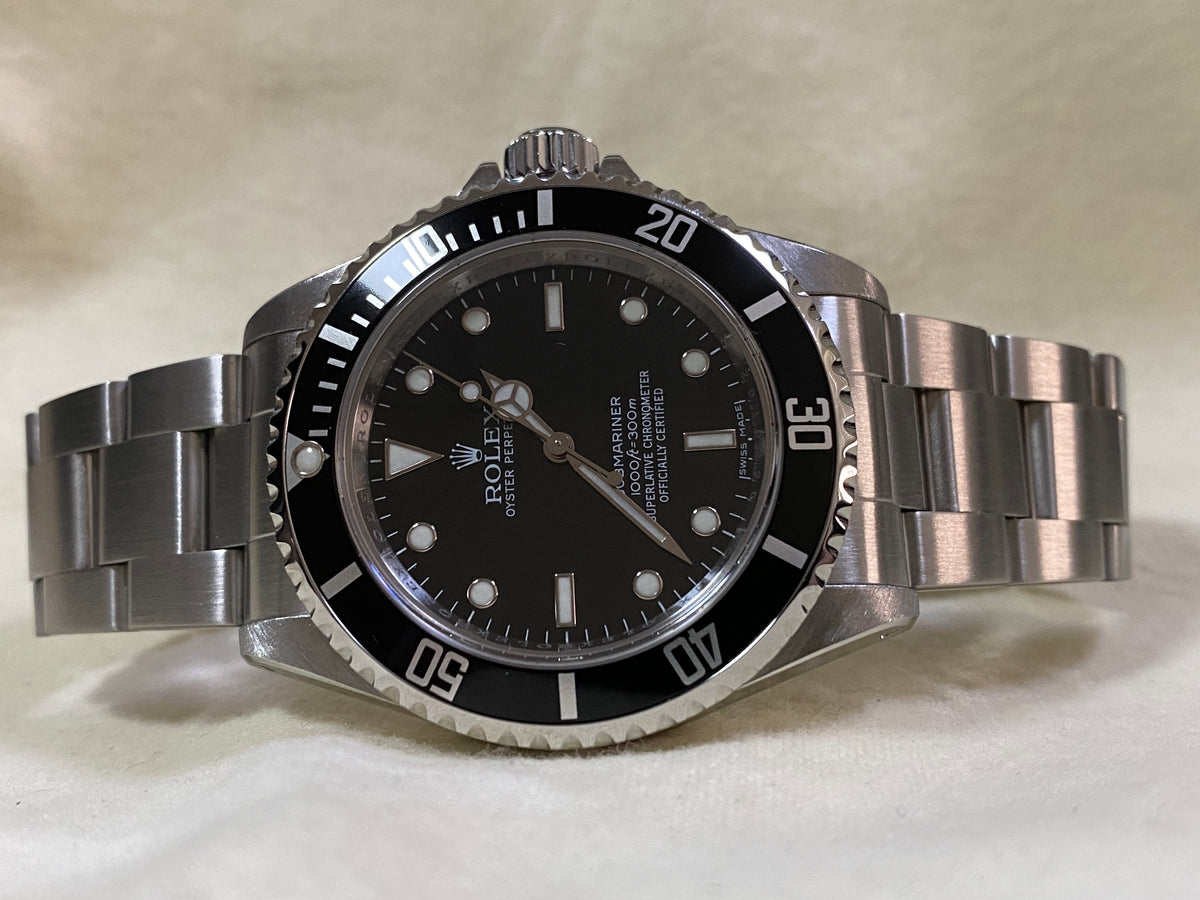 Rolex Steel No-Date Submariner - Z serial - Pre Ceramic Bezel - Black Dial - 14060M