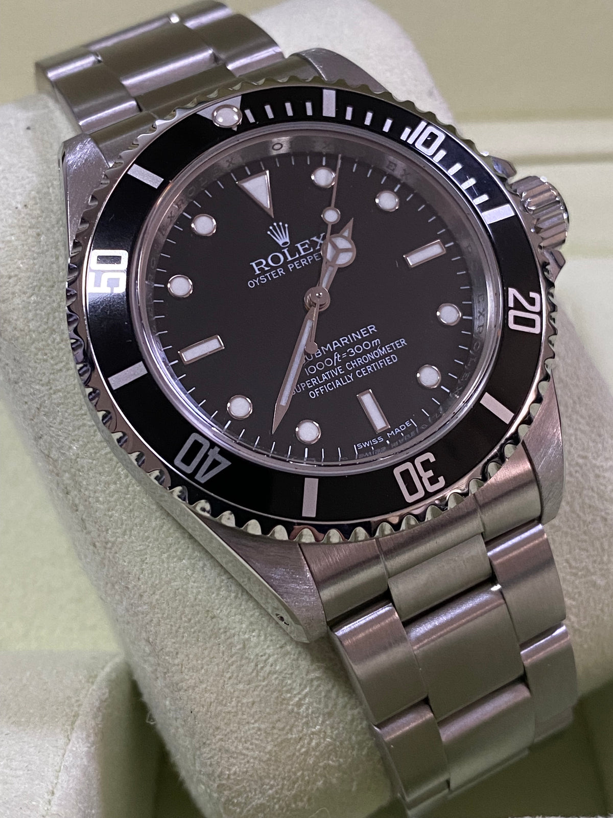 Rolex Steel No-Date Submariner - Z serial - Pre Ceramic Bezel - Black Dial - 14060M