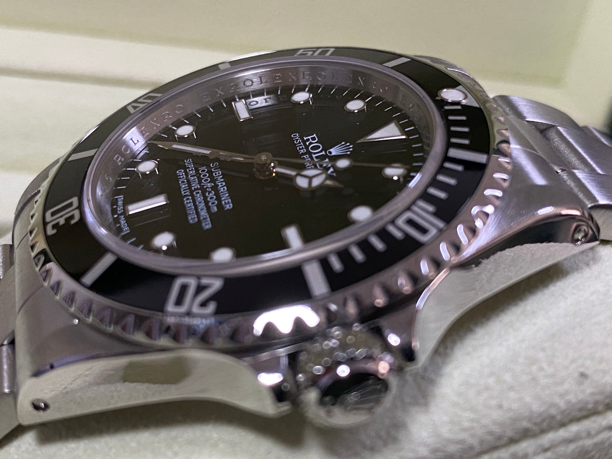 Rolex Steel No-Date Submariner - Z serial - Pre Ceramic Bezel - Black Dial - 14060M