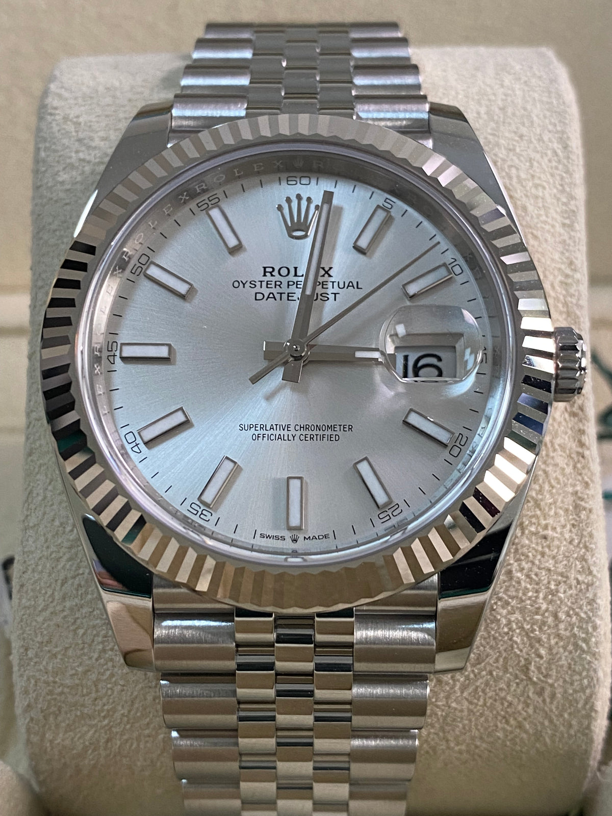 Rolex Steel and White Gold Datejust 41 - 2024 - Fluted Bezel - Silver Index Dial - Jubilee Bracelet - 126334 *FULL SET*