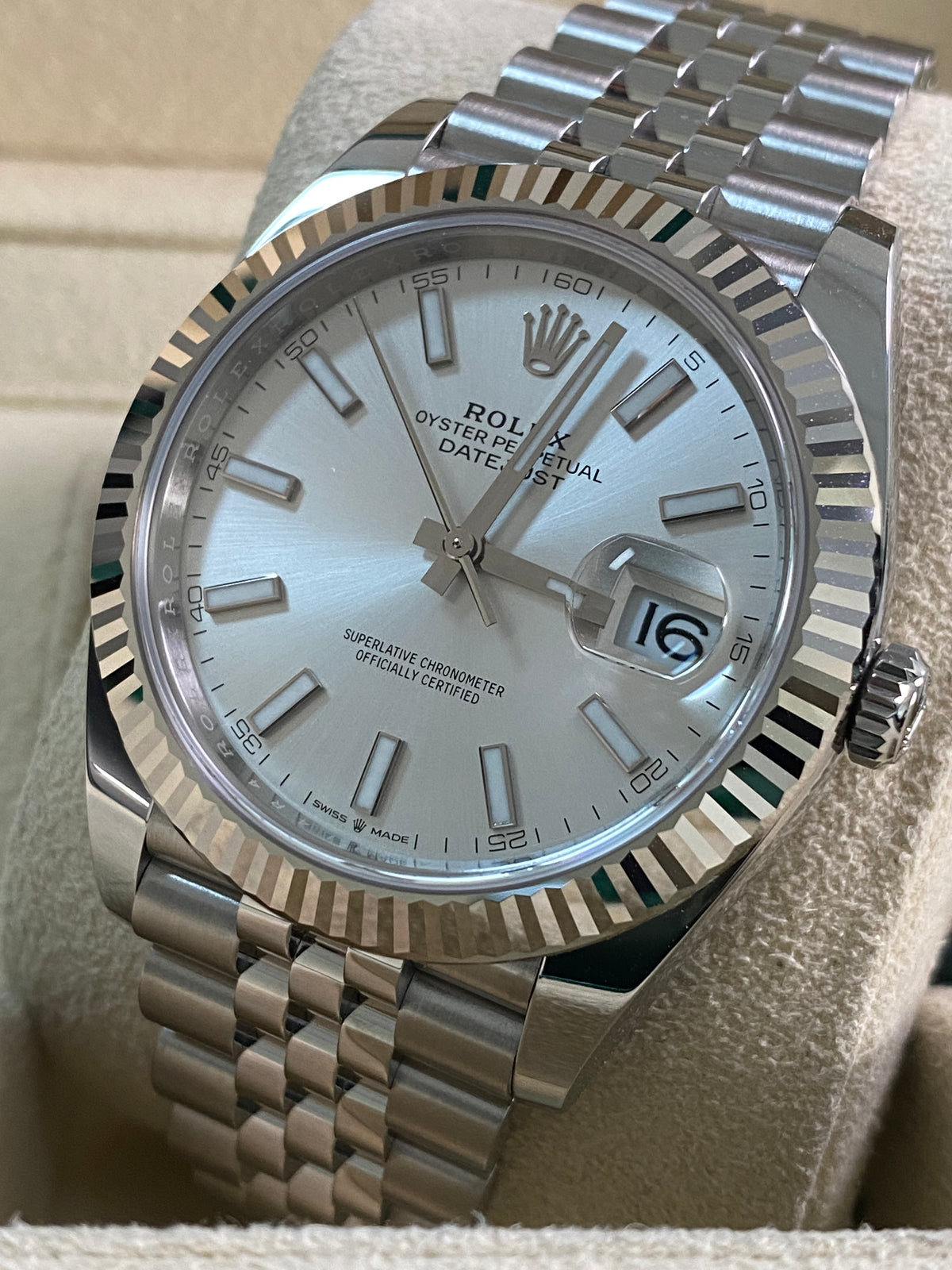 Rolex Steel and White Gold Datejust 41 - 2024 - Fluted Bezel - Silver Index Dial - Jubilee Bracelet - 126334 *FULL SET*