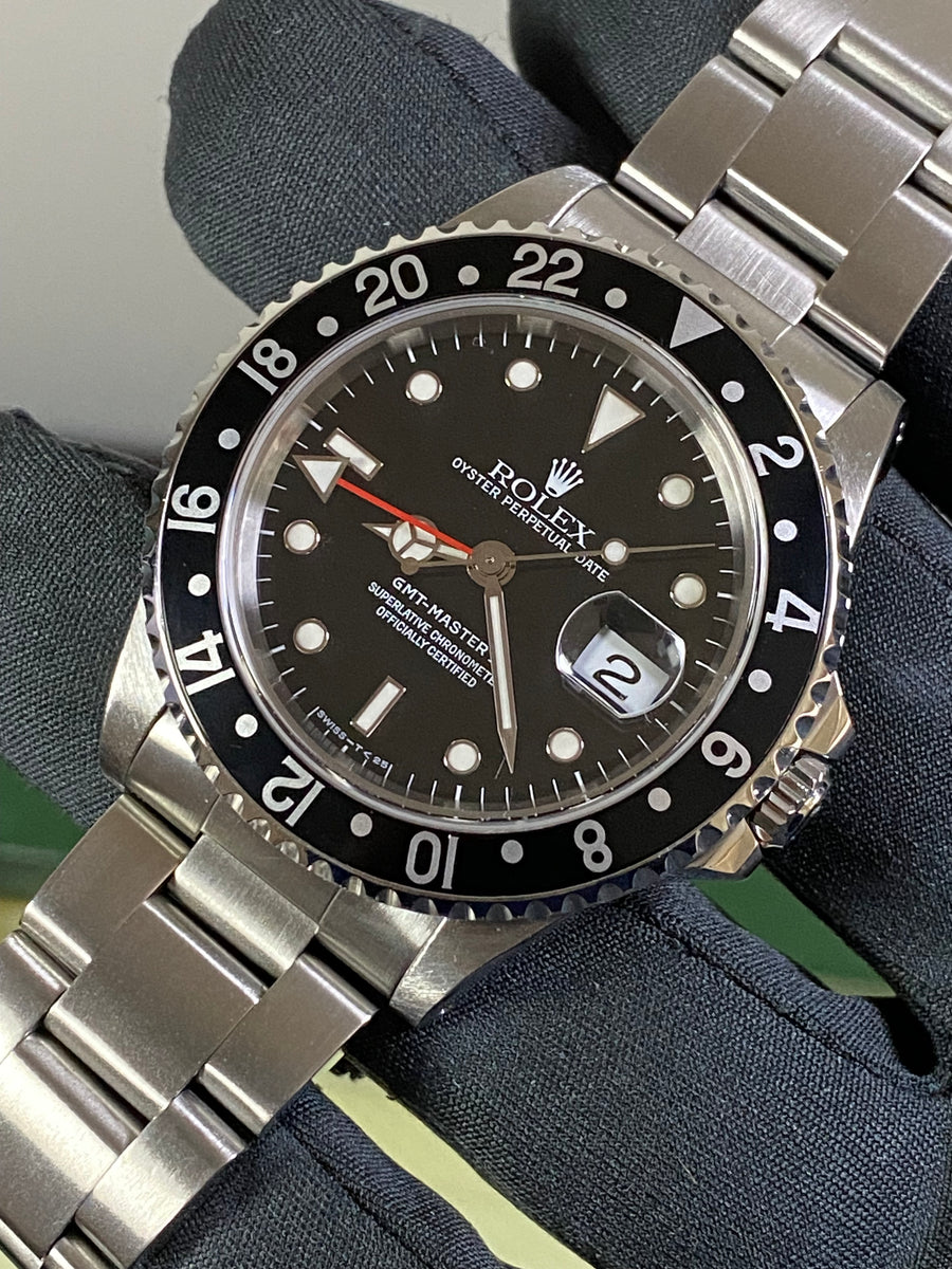 Rolex Steel GMT-Master II - U Serial - Pre Ceramic Bezel - Black Dial - Oyster Bracelet - 16710