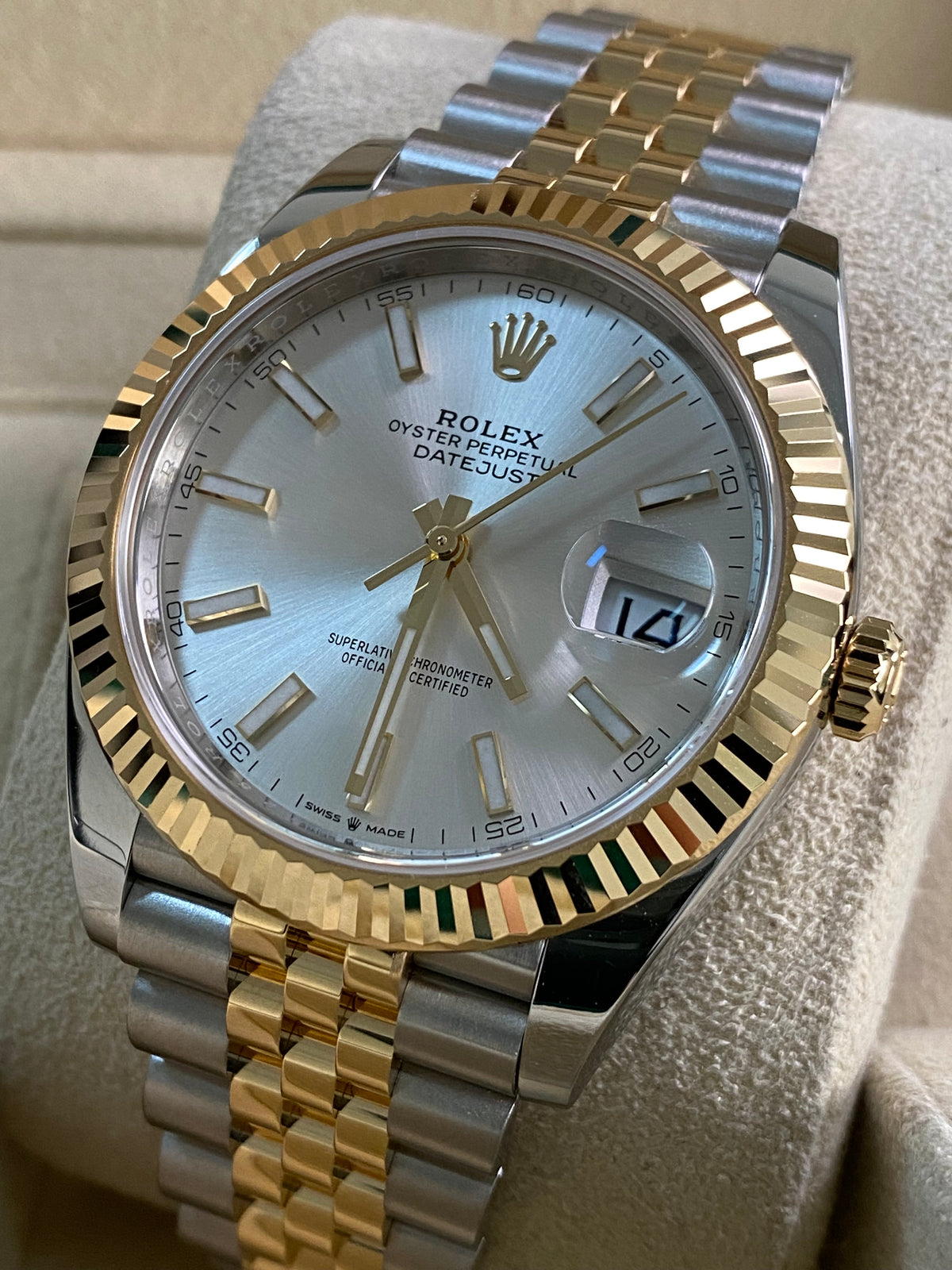 Rolex Steel and Yellow Gold Datejust 41 - 2024 - Fluted Bezel - Silver Index Dial - Jubilee Bracelet - 126333 *FULL SET*