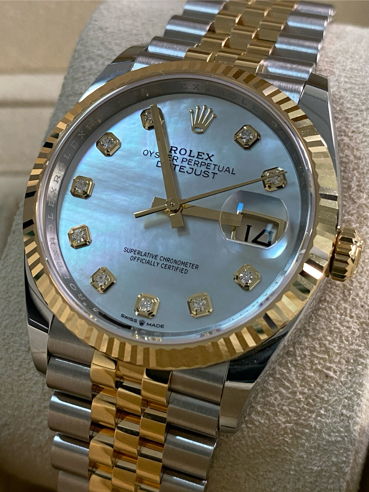 Rolex Yellow Gold Rolesor Datejust 36 - 2024 - Mother-Of-Pearl Diamond Dial - Jubilee Bracelet - 126233 *FULL SET*