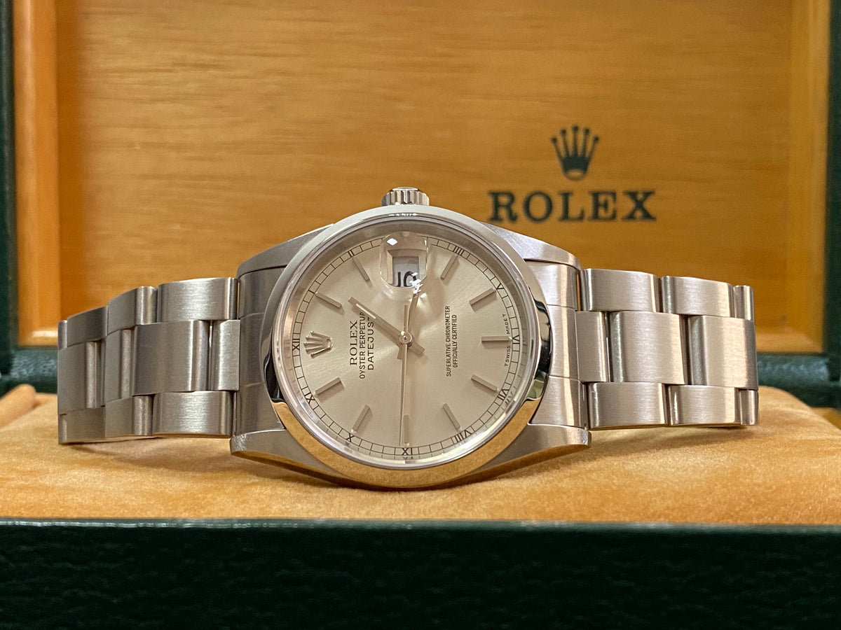 Rolex Steel Datejust 36 - U Serial - Smooth Bezel - Silver Index Dial - Oyster Bracelet - 16200