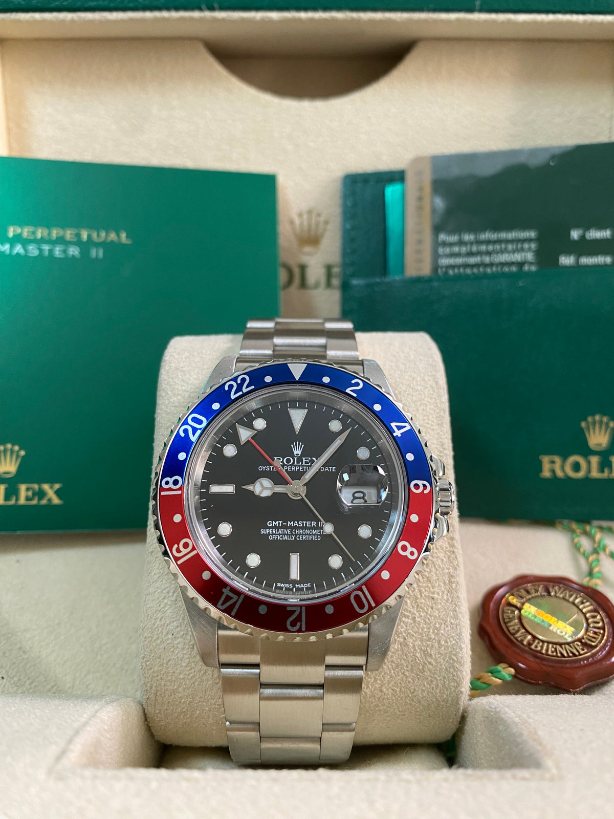 Rolex Steel GMT-Master II -  Z serial - "Pepsi" No Holes Case - 3186 Movement - Stick Dial - Oyster Bracelet - 16710 *FULL SET*