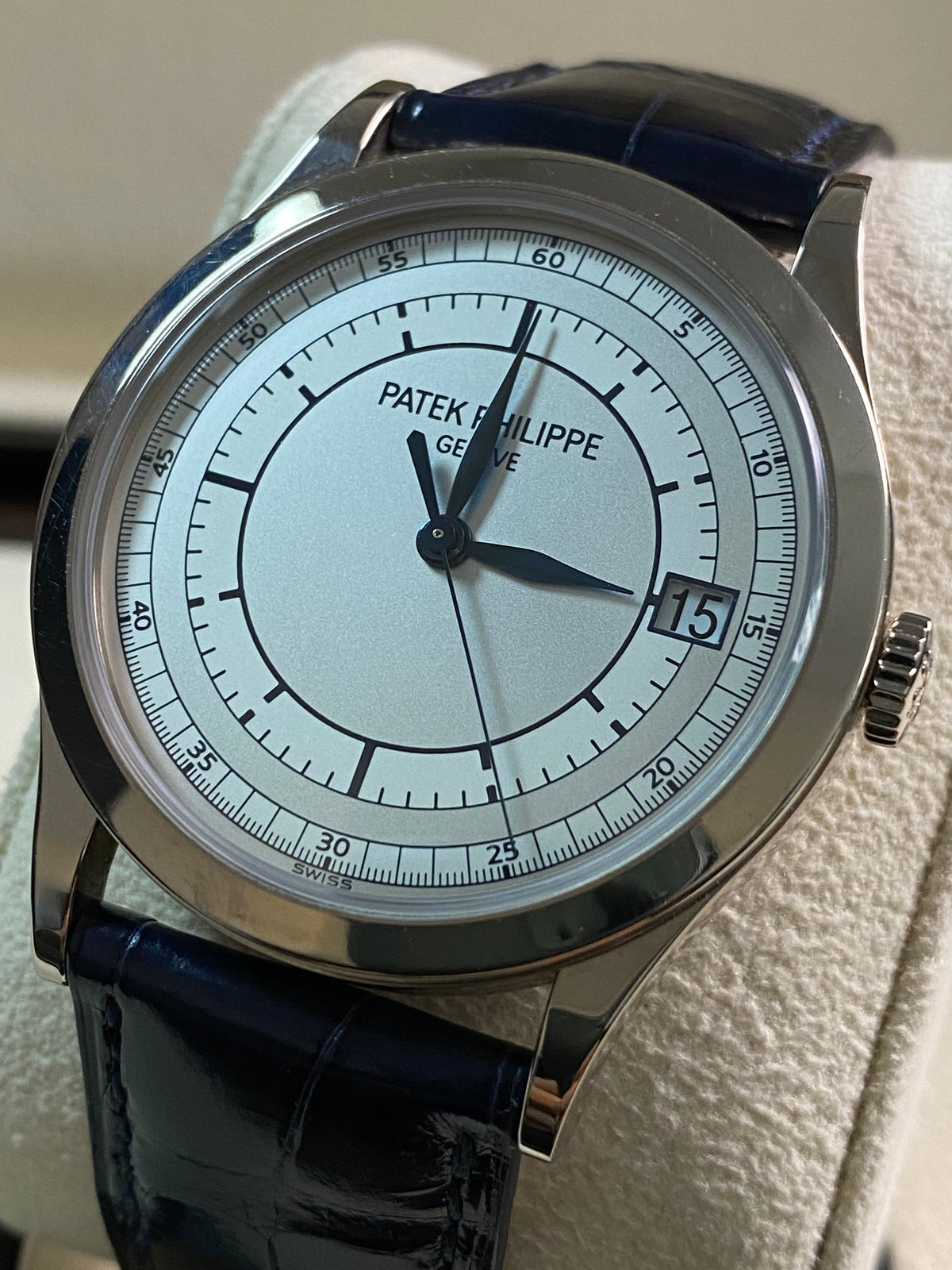 Patek Philippe Calatrava White Gold - 2016 - Silver Dial - Leather Strap - 5296G-001 *UNPOLISHED*