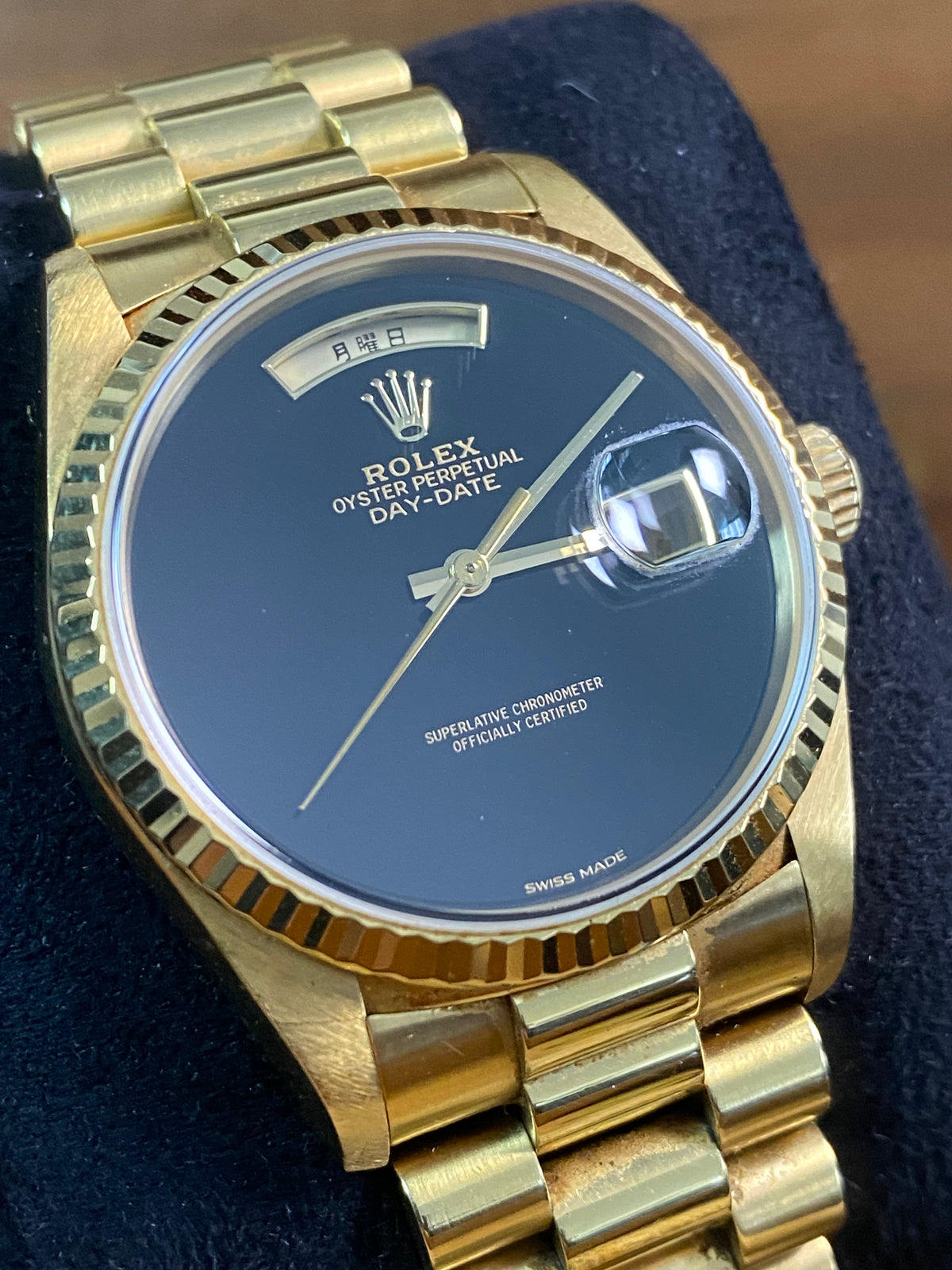 Rolex Yellow Gold Day-Date 36 - S serial - Fluted Bezel - Onyx Dial - Japanese Day Wheel - President Bracelet - 18238 *FULL SET*