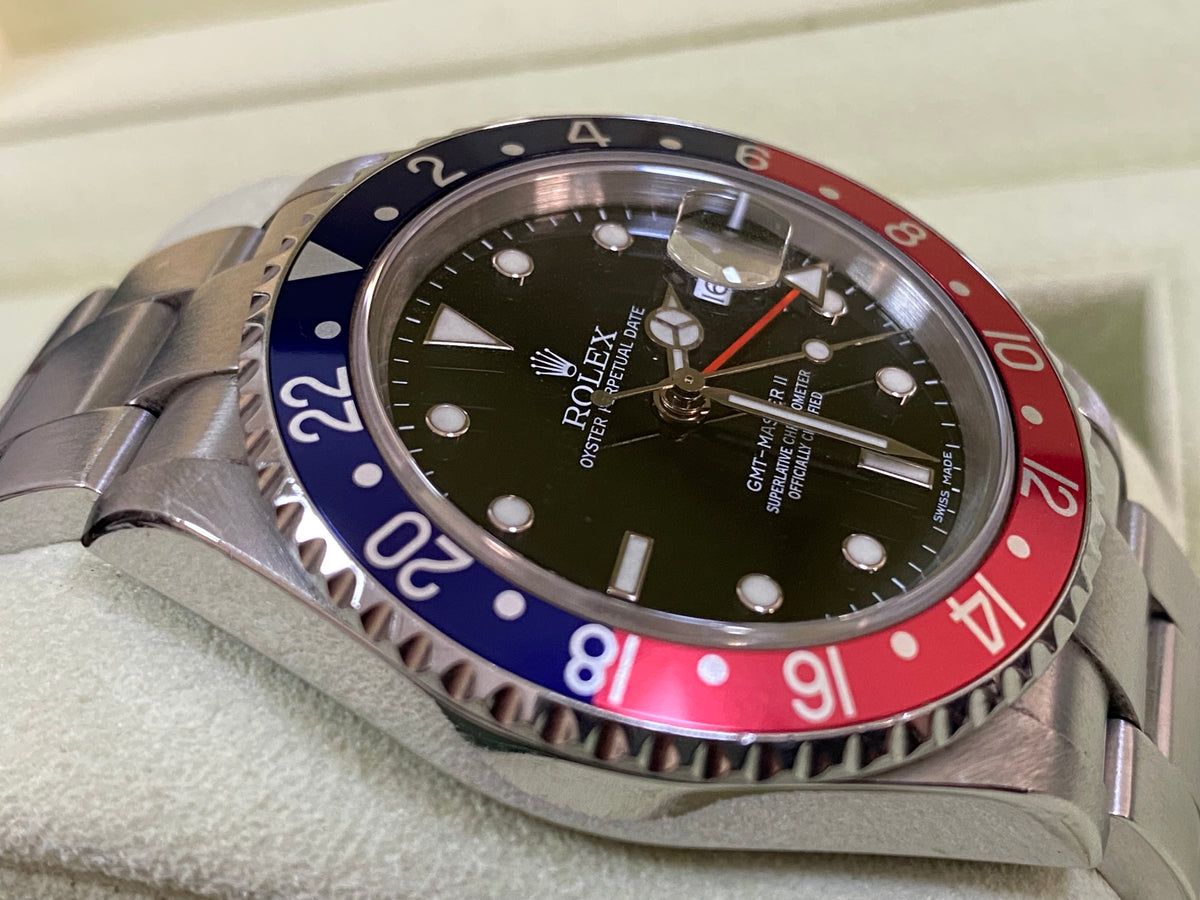 Rolex Steel GMT-Master II - D Serial - "Pepsi" Pre Ceramic Bezel - Black Dial - Oyster Bracelet - 16710 FULL SET