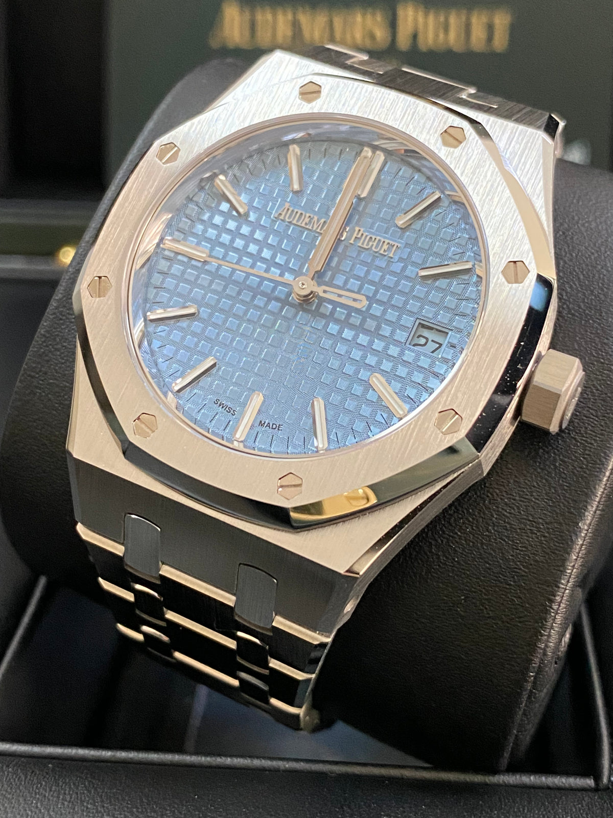 Audemars Piguet Royal Oak Selfwinding - 2024 - Stinless Steel - Ice Blue Dial - 15550ST