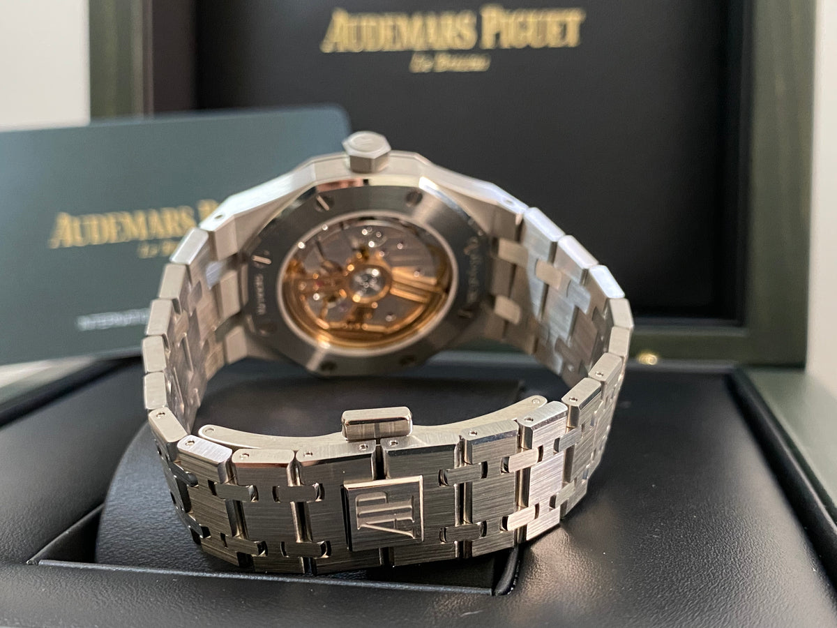 Audemars Piguet Royal Oak Selfwinding - 2024 - Stinless Steel - Ice Blue Dial - 15550ST