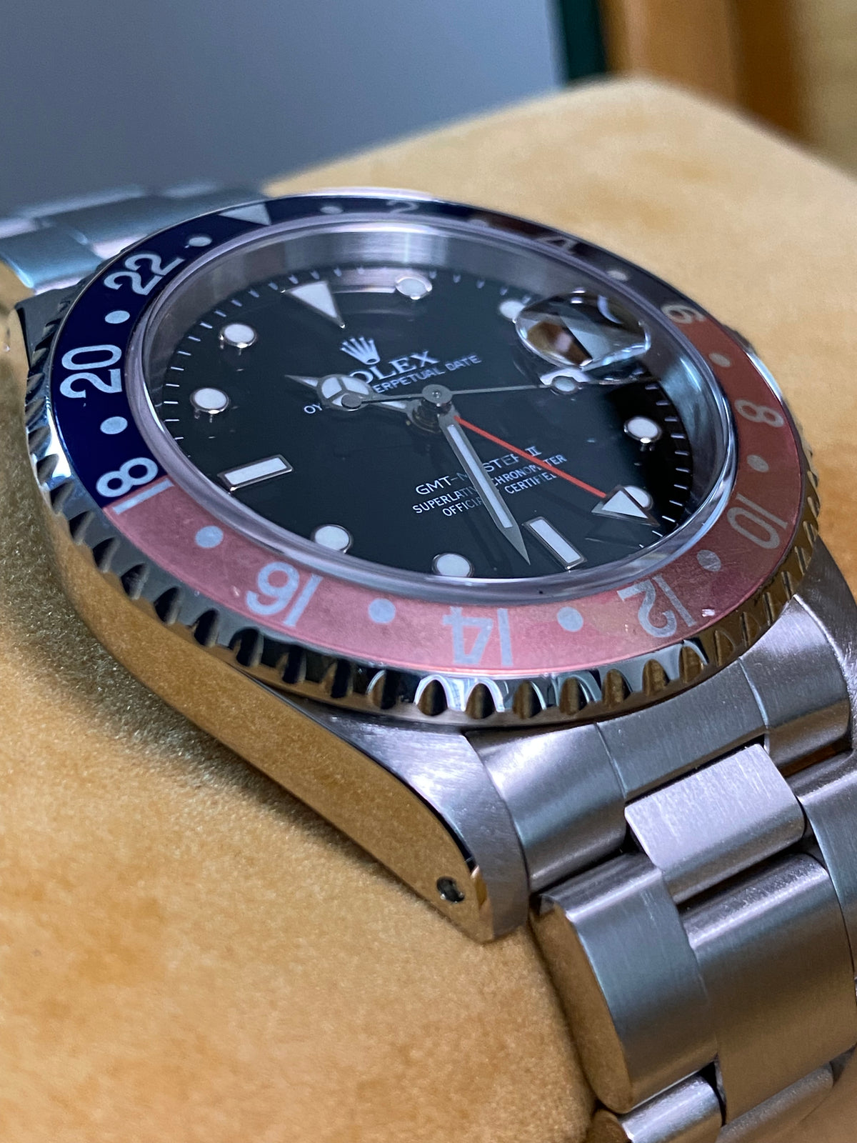 Rolex Steel GMT-Master II -  A serial - "Pepsi" Ghost Bezel - Oyster Bracelet - 16710 *FULL SET*