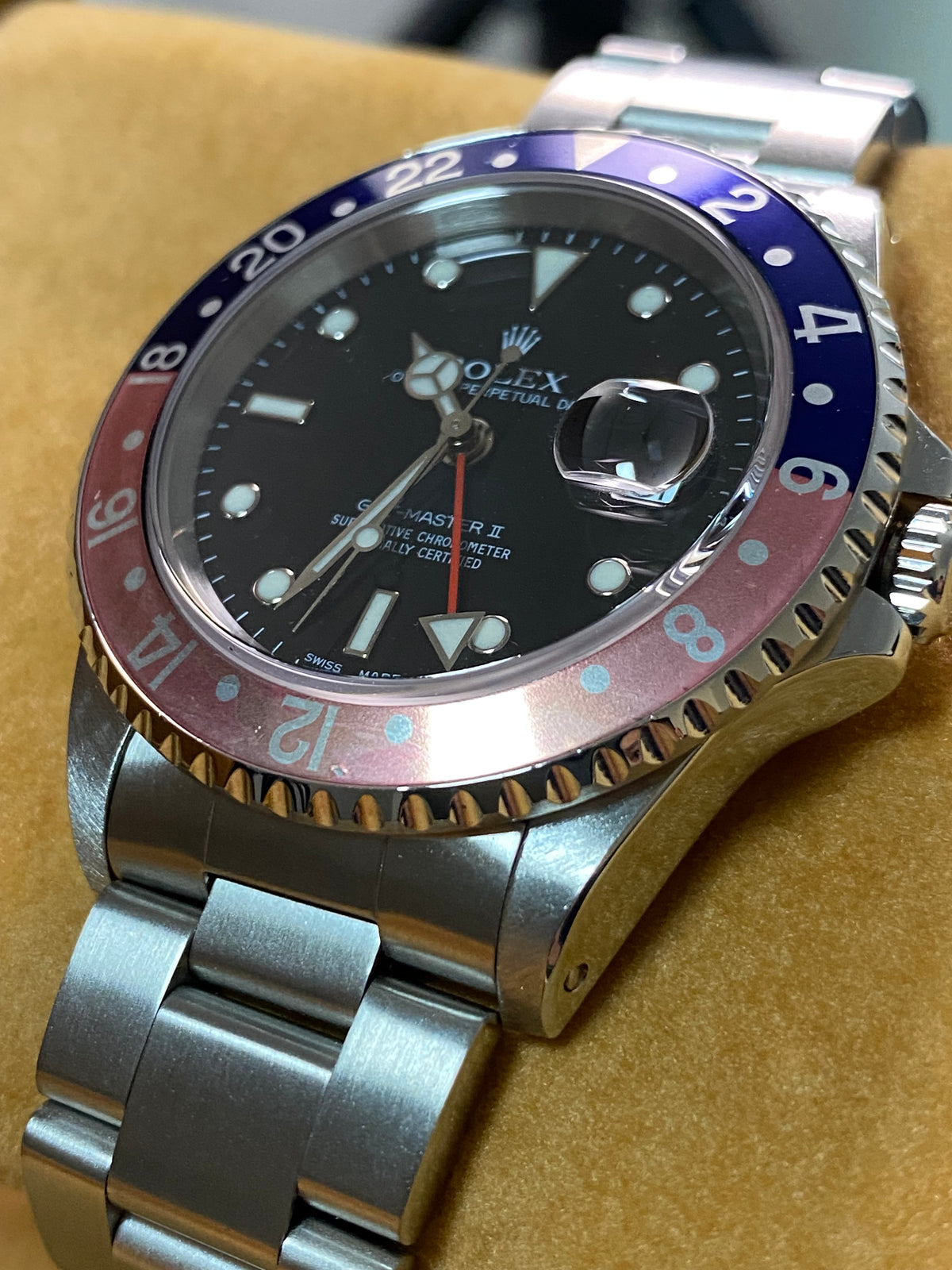 Rolex Steel GMT-Master II -  A serial - "Pepsi" Ghost Bezel - Oyster Bracelet - 16710 *FULL SET*