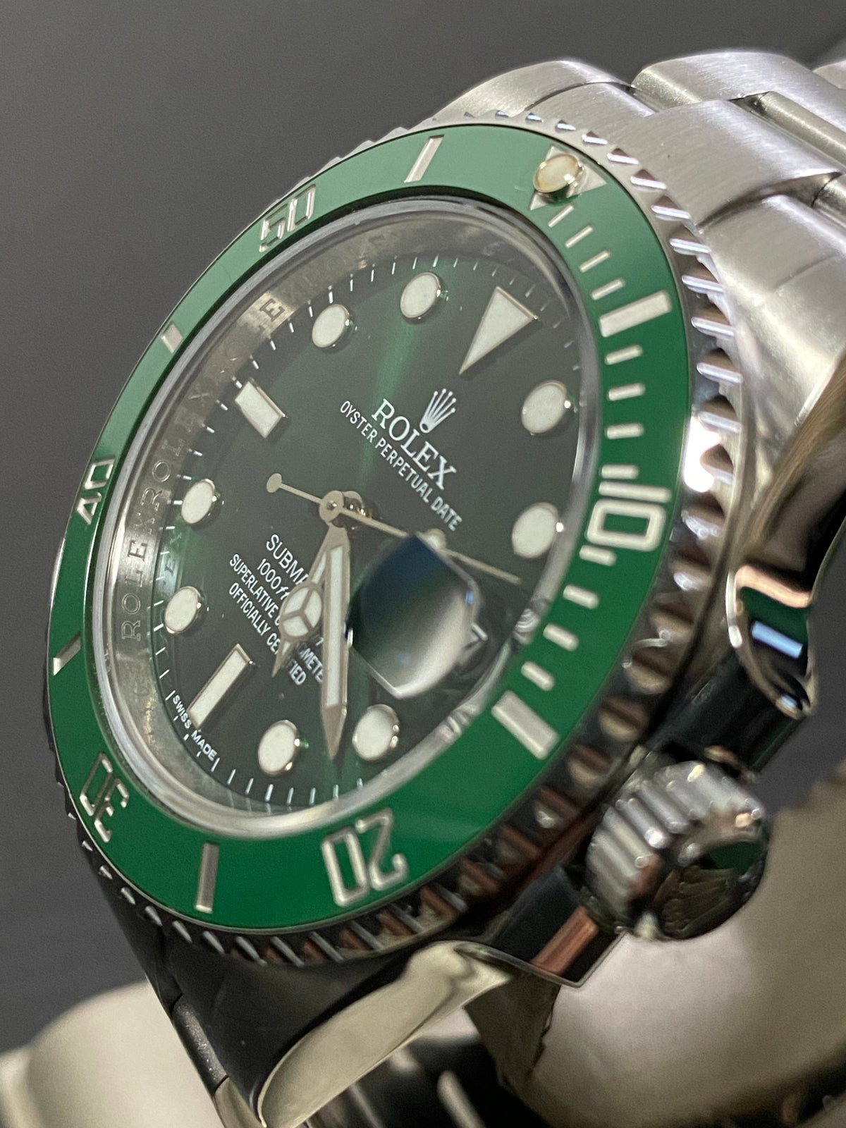 Rolex Steel Submariner Date - 2015 - "HULK" - 116610LV COMPLETE SET