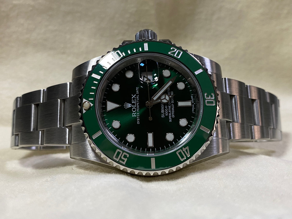 Rolex Steel Submariner Date - 2015 - "HULK" - 116610LV COMPLETE SET