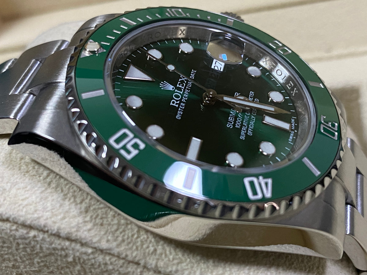 Rolex Steel Submariner Date - 2015 - "HULK" - 116610LV COMPLETE SET