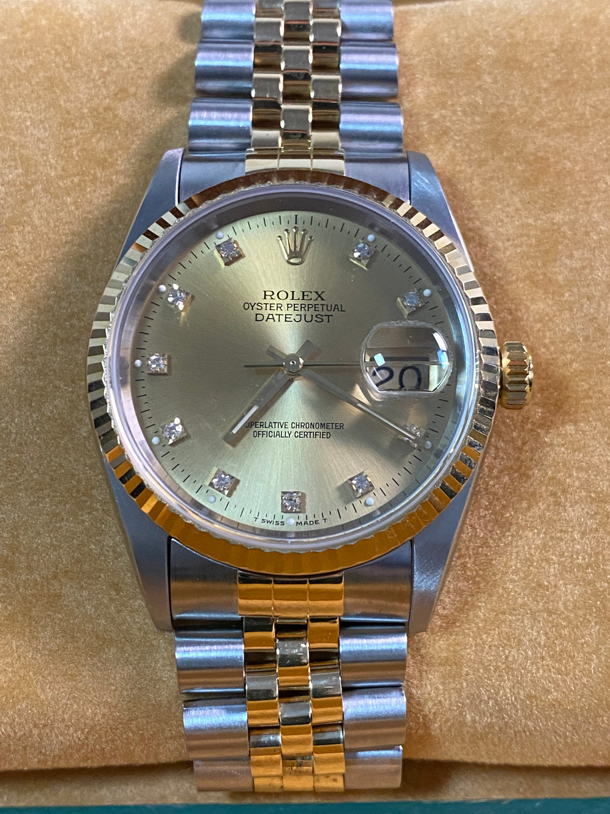 Rolex Steel and Yellow Gold Datejust 36 - W serial - Fluted Bezel - Factory Diamond Dial - Jubilee Bracelet - 16233 *COMPLETE SET*