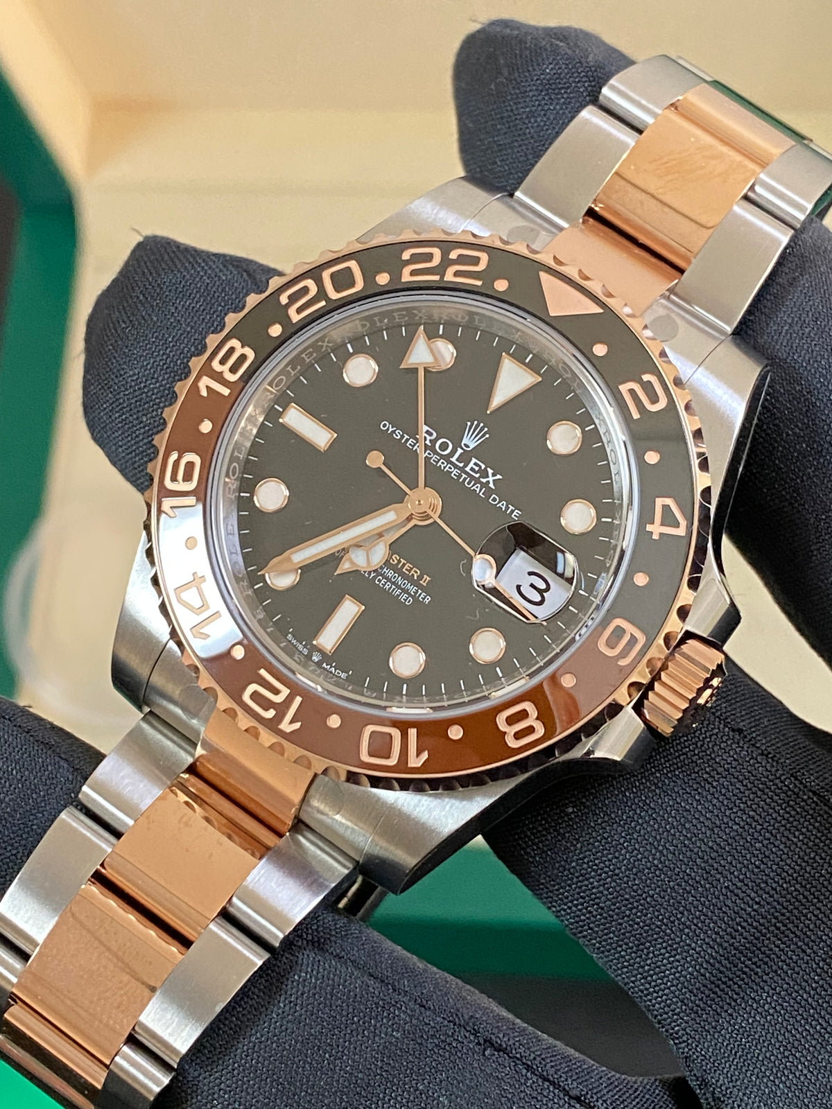 Rolex Everose Gold Rolesor GMT-Master II - 2021 - "Root Beer" Bezel - Oyster Bracelet - 126711CHNR *FULL STICKERS*