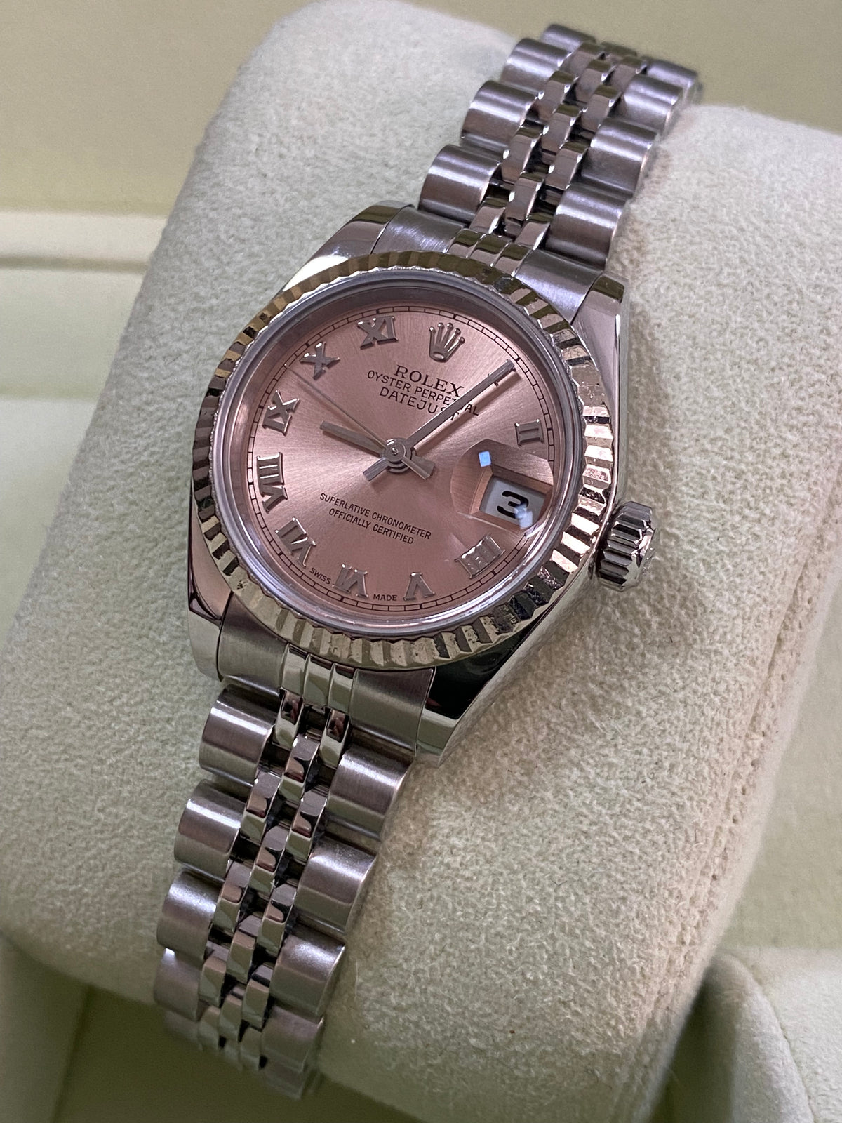 Rolex Steel Lady-Datejust 26 - F serial - Fluted Bezel - Pink Roman Dial - Jubilee Bracelet - 79174