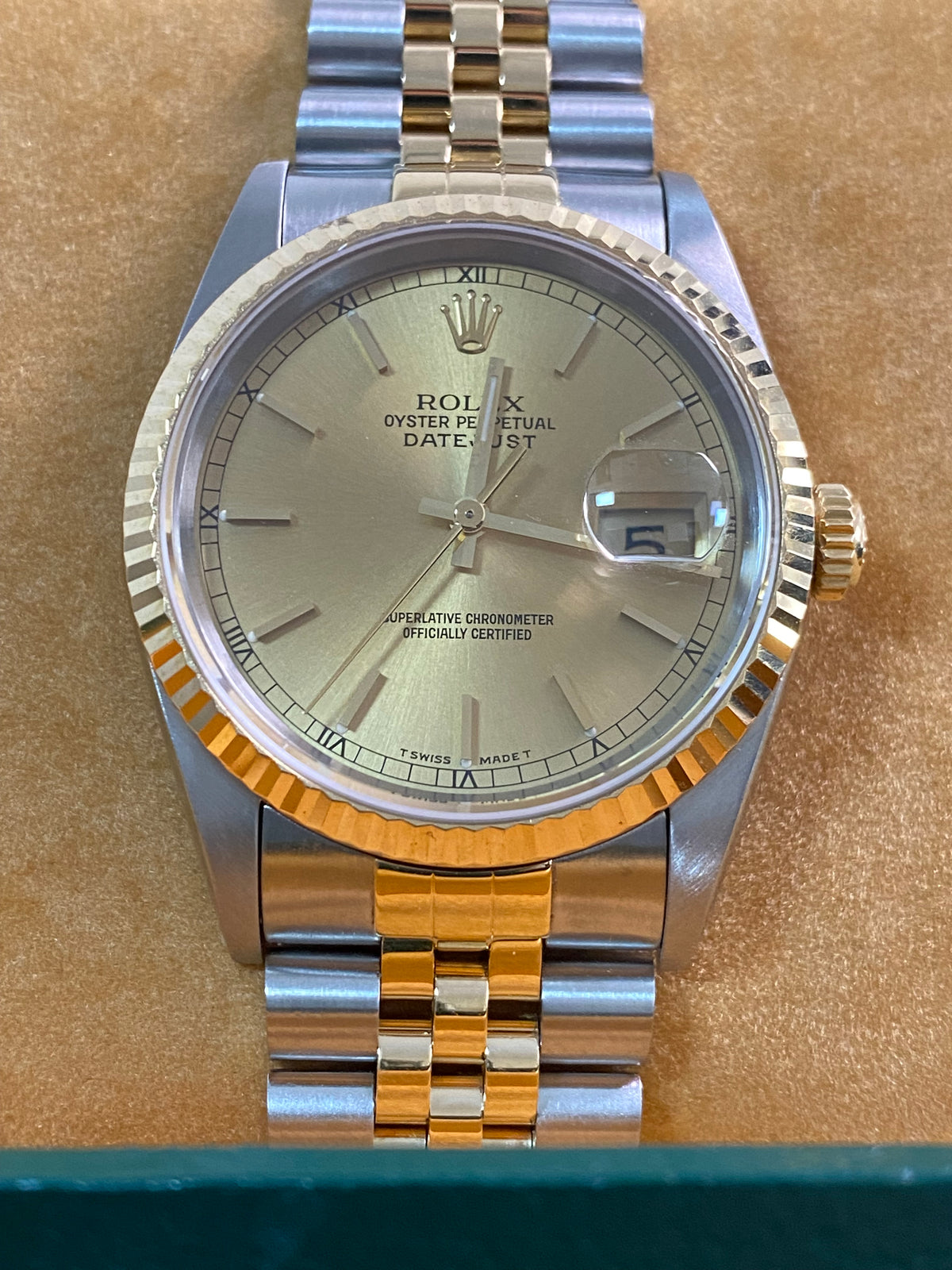 Rolex Steel and Yellow Gold Datejust 36 - X serial - Fluted Bezel - Champagne Index Dial - Jubilee Bracelet - 16233 *FULL SET*