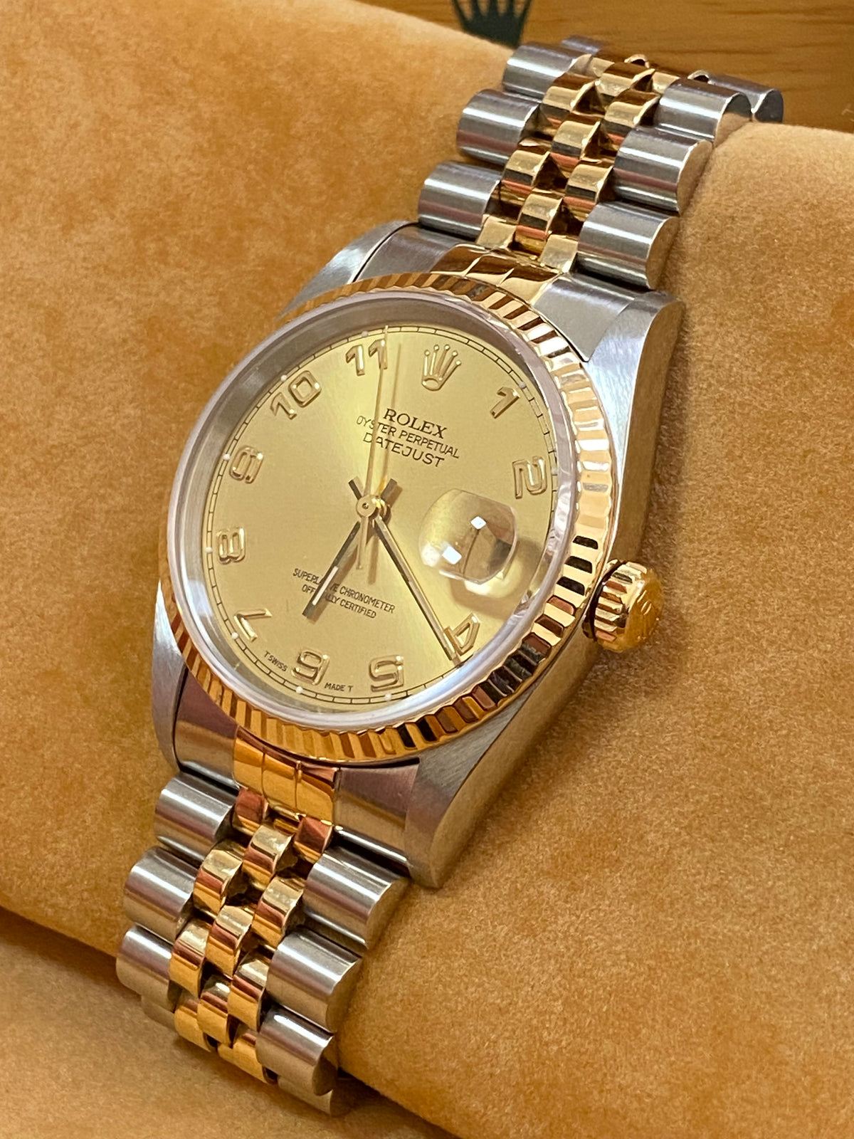 Rolex Steel and Yellow Gold Datejust 36 - S serial - Fluted Bezel - Champagne Arabic Dial - Jubilee Bracelet - 16233