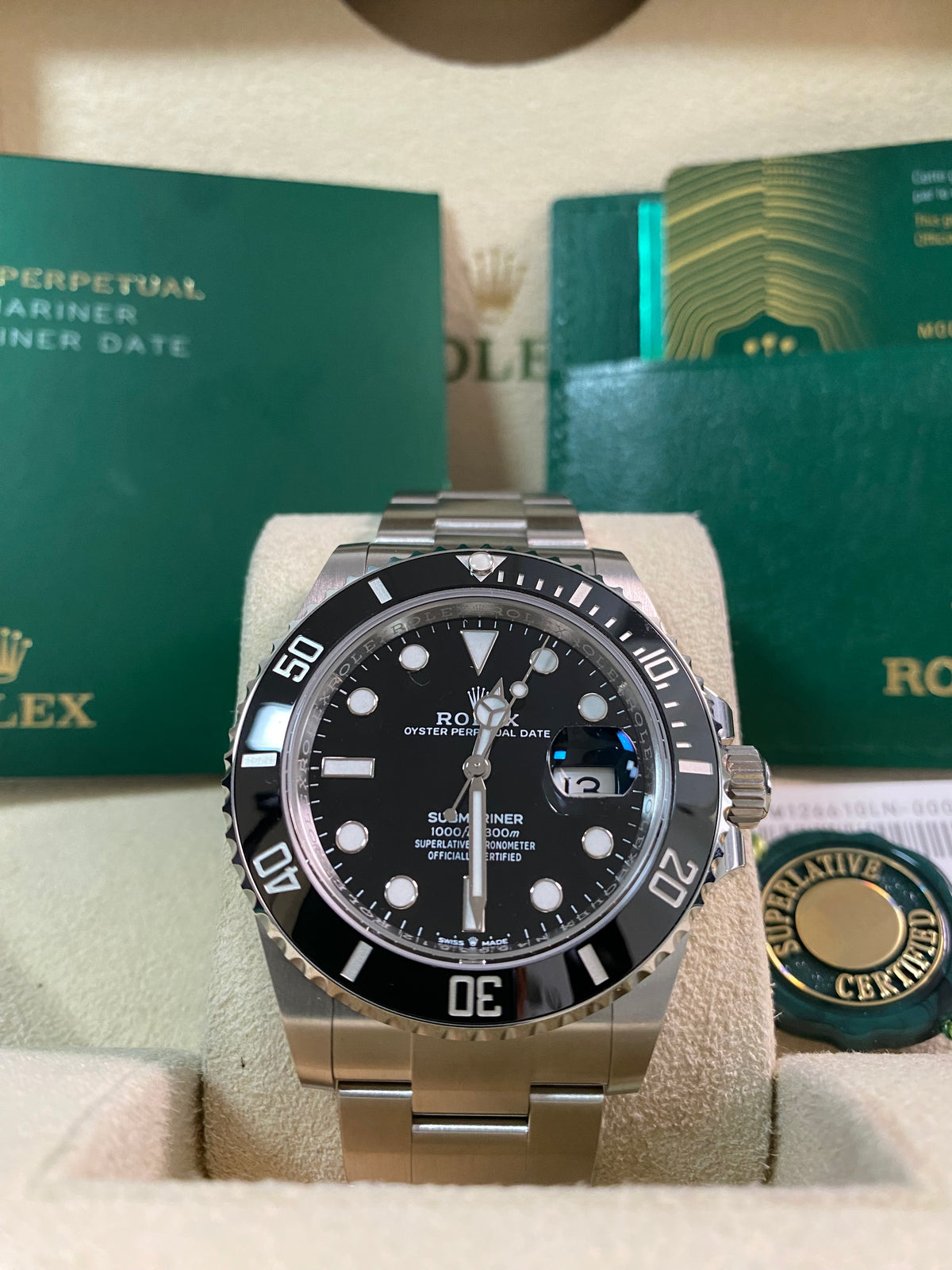 Rolex Steel Submariner Date - 2024 - Black Bezel - Black Dial - Oyster Bracelet - 126610LN *FULL SET* (Copy)