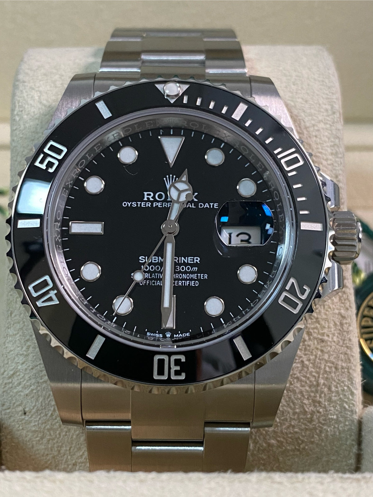 Rolex Steel Submariner Date - 2024 - Black Bezel - Black Dial - Oyster Bracelet - 126610LN *FULL SET* (Copy)