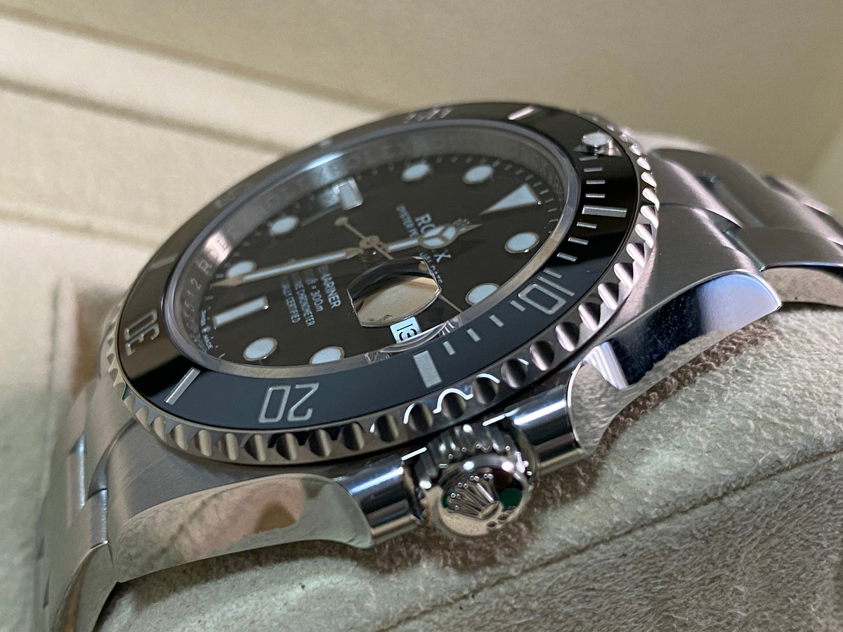 Rolex Steel Submariner Date - 2024 - Black Bezel - Black Dial - Oyster Bracelet - 126610LN *FULL SET* (Copy)