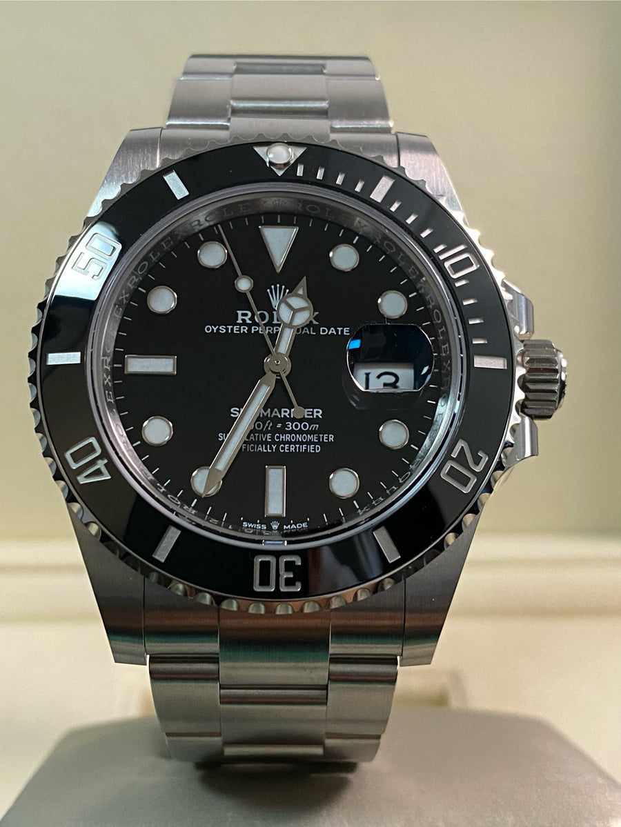 Rolex Steel Submariner Date - 2024 - Black Bezel - Black Dial - Oyster Bracelet - 126610LN *FULL SET* (Copy)