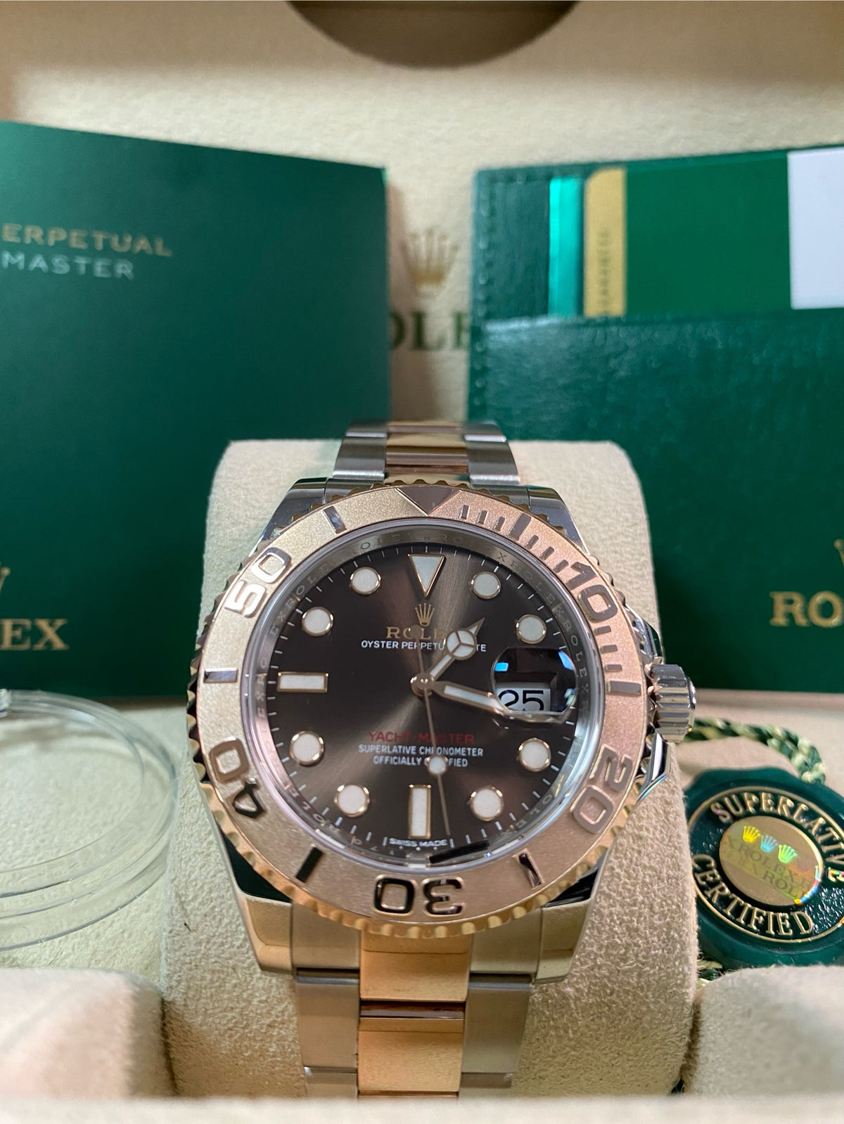 Rolex Everose Rolesor Yacht-Master 40 - 2019 - Chocolate Dial - 116621 *FULL SET*