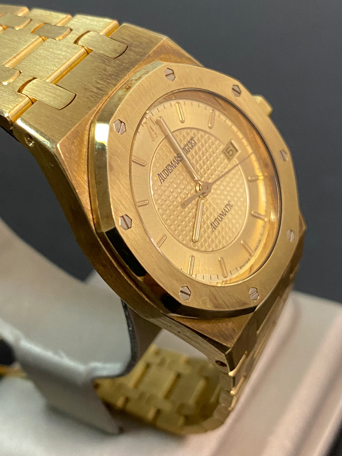 Audemars Piguet Royal Oak Yellow Gold- 1997 - 50th Anniversary AP Japan - Open Caseback - 15050BA *FULL SET*