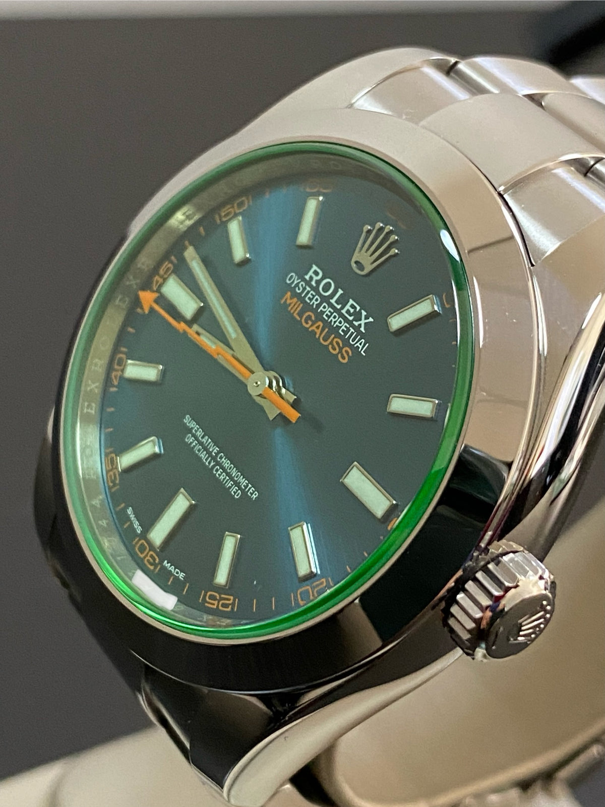 Rolex Milgauss - Blue Dial - Green Crystal - 2019 - 116400GV COMPLETE SET