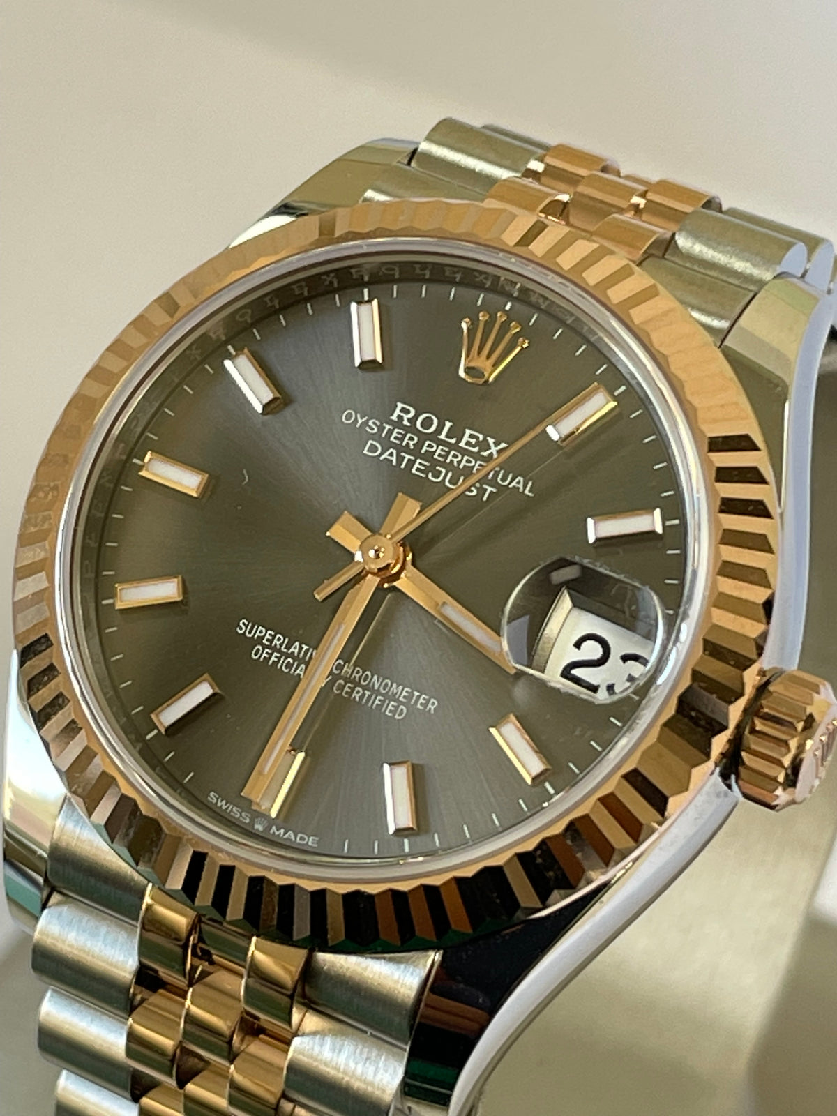 Rolex Steel and Everose Gold Datejust 31 - 2022 - Fluted Bezel - Dark Rhodium Index Dial - Jubilee Bracelet - 278271