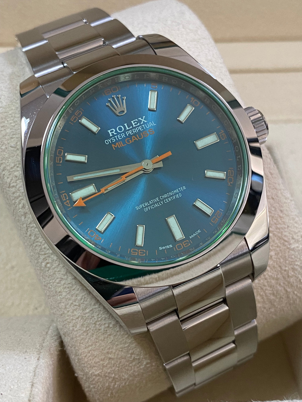 Rolex Milgauss - Blue Dial - Green Crystal - 2019 - 116400GV COMPLETE SET