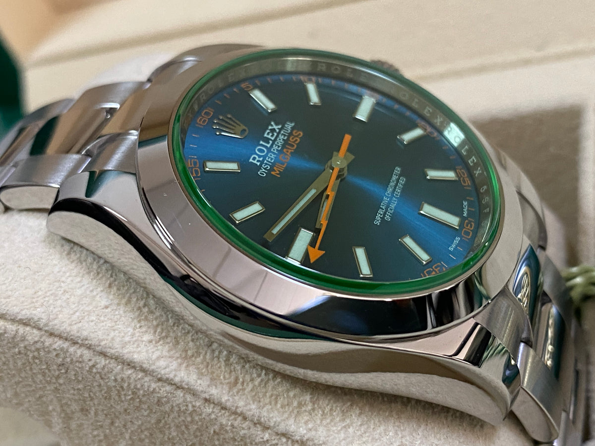 Rolex Milgauss - Blue Dial - Green Crystal - 2019 - 116400GV COMPLETE SET