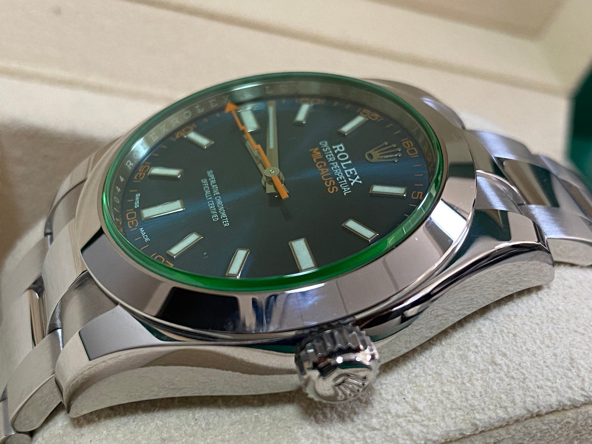 Rolex Milgauss - Blue Dial - Green Crystal - 2019 - 116400GV COMPLETE SET