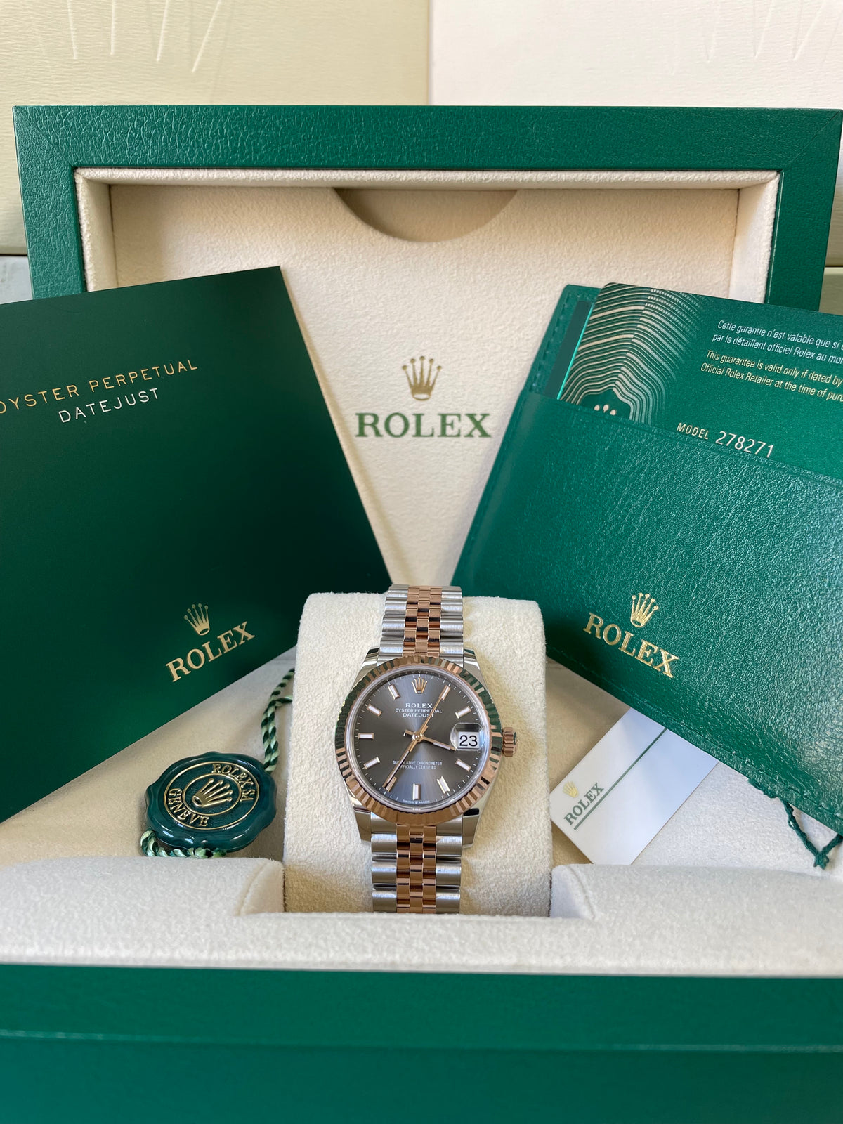 Rolex Steel and Everose Gold Datejust 31 - 2022 - Fluted Bezel - Dark Rhodium Index Dial - Jubilee Bracelet - 278271