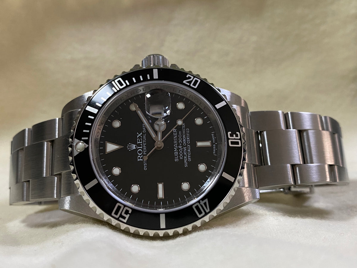 Rolex Steel Submariner Date - M serial - Pre Ceramic Bezel - Black Dial - 16610 UNPOLISHED FULL SET