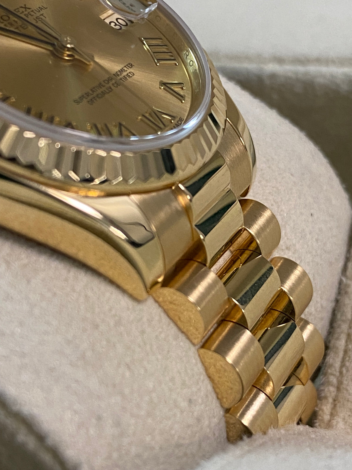 Rolex Yellow Gold Datejust 31 - 2017 - Fluted Bezel - Champagne Roman Dial - President Bracelet - 178278 *FULL SET*