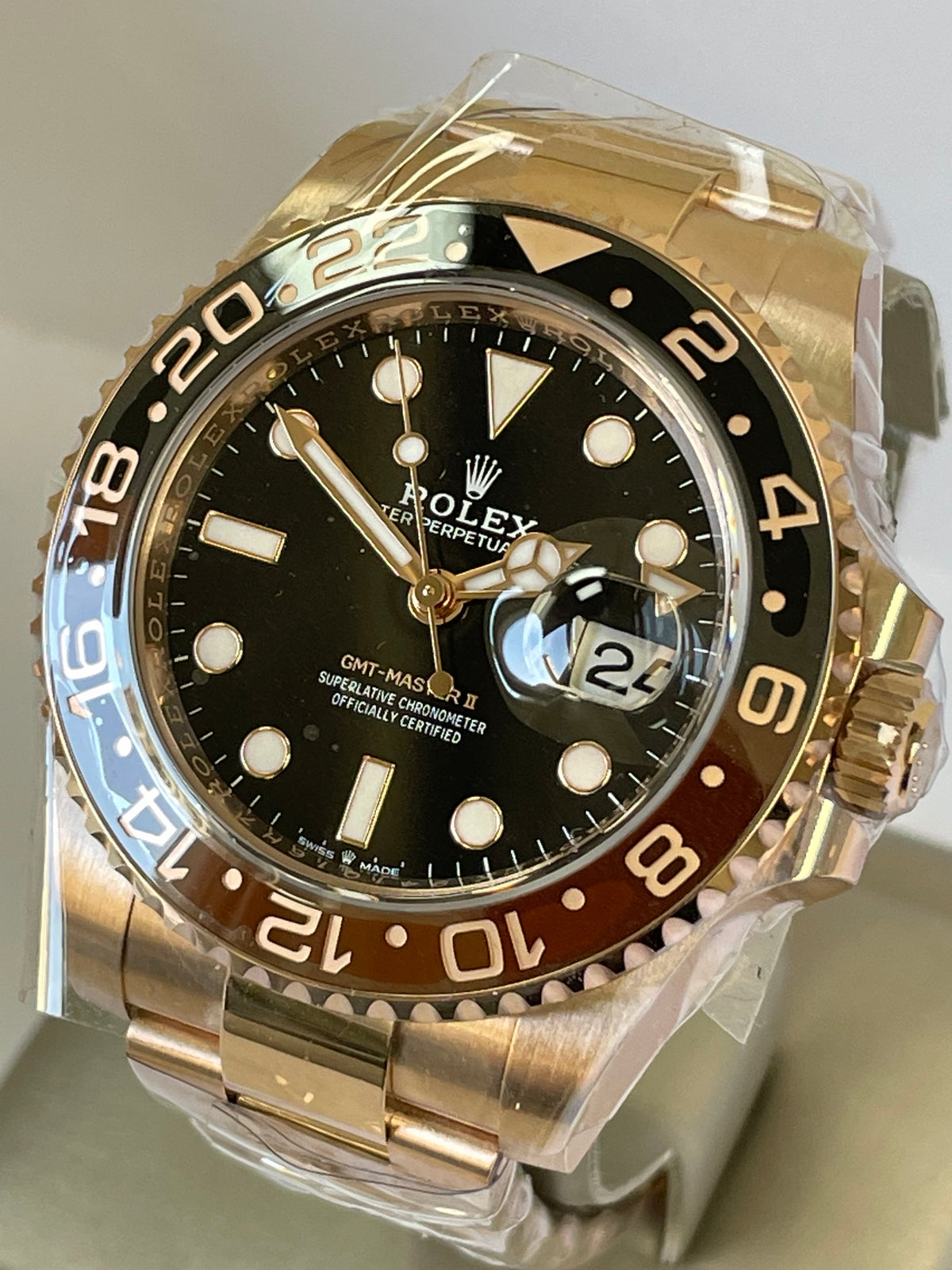 Rolex Everose Gold GMT-Master II - 2024 - "Root Beer" Bezel - Oyster Bracelet - 126715CHNR