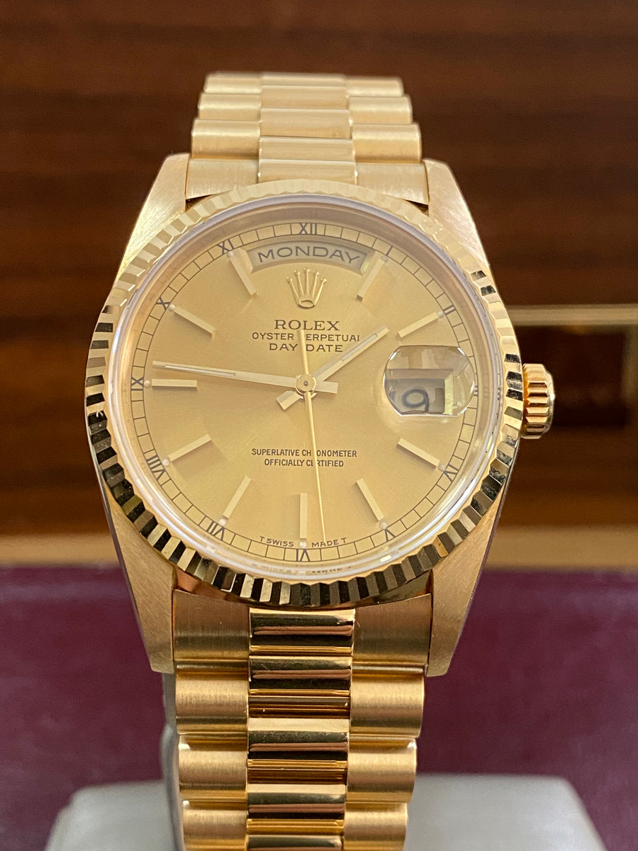 Rolex Yellow Gold Day-Date 36 - E serial - Fluted Bezel - Champagne Index Dial - President Bracelet - 18238 UNPOLISHED