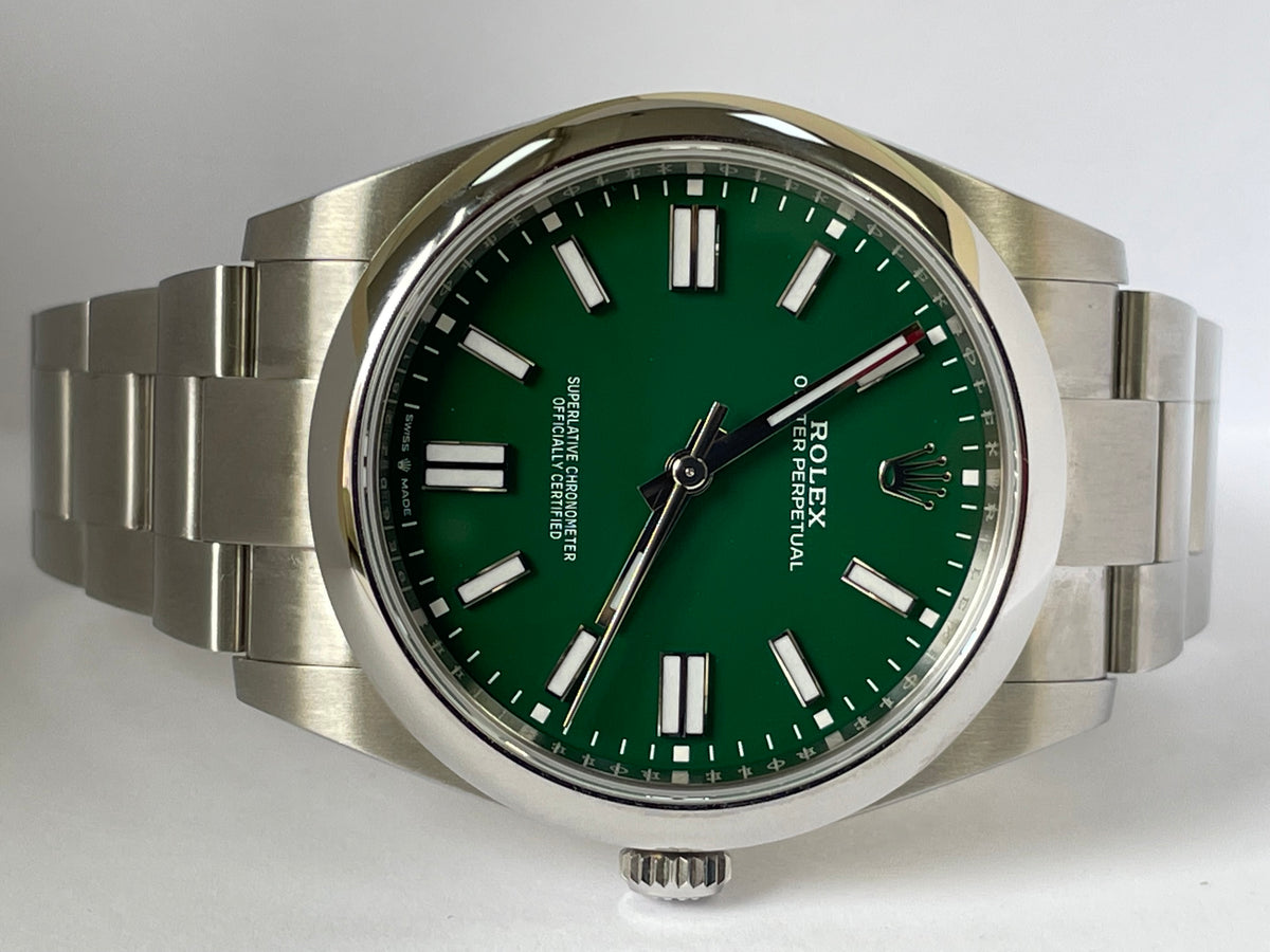 Rolex Oyster Perpetual 41 - 2023 - Domed Bezel - Green Index Dial - Oyster Bracelet - 124300