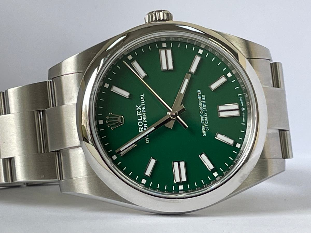 Rolex Oyster Perpetual 41 - 2023 - Domed Bezel - Green Index Dial - Oyster Bracelet - 124300