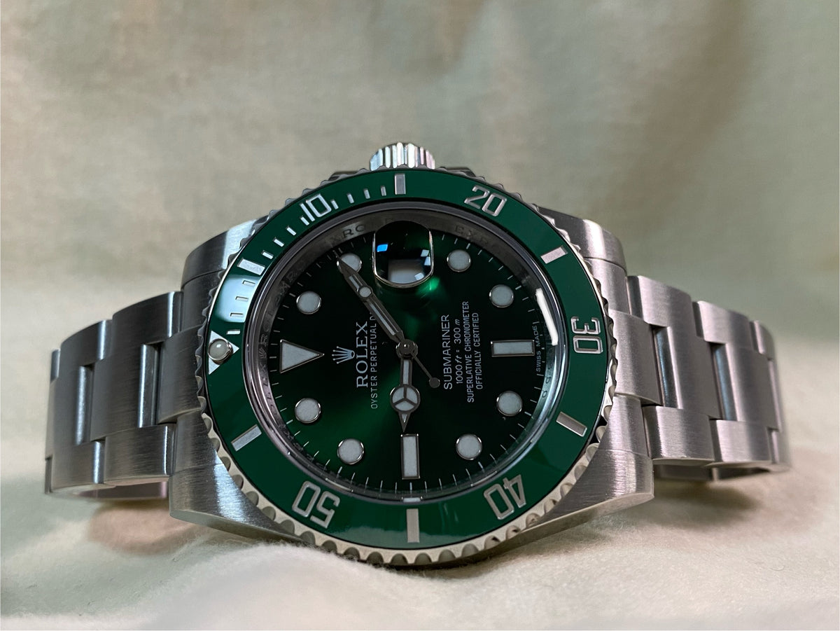 Rolex Steel Submariner Date - 2015 - "Hulk" - 116610LV *FULL SET*